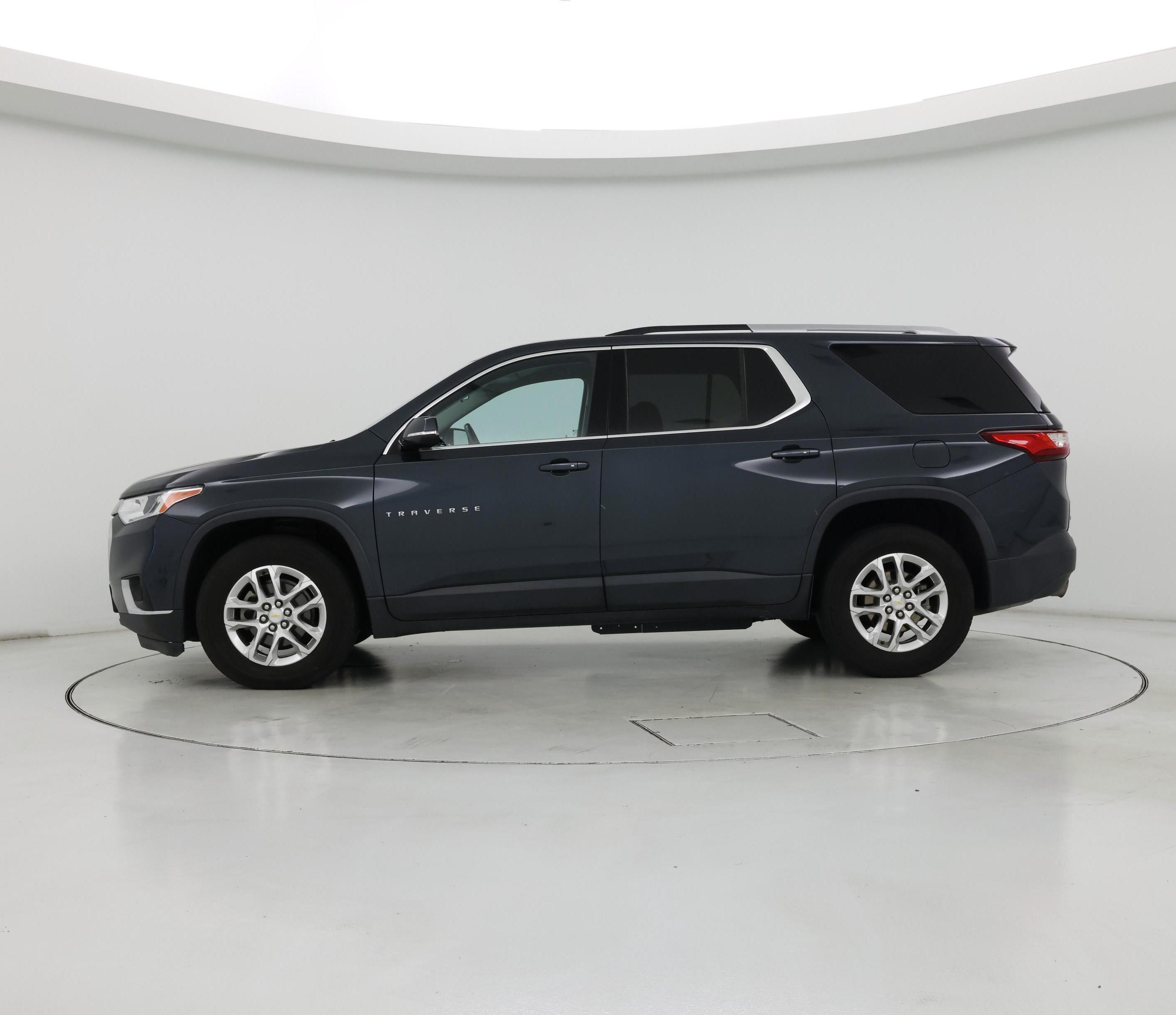 Thumbnail: 2018 Chevrolet Traverse - 3