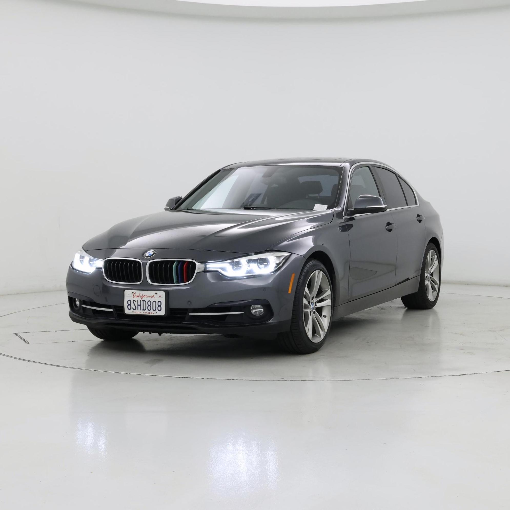 Thumbnail: 2017 BMW 3 Series - 4