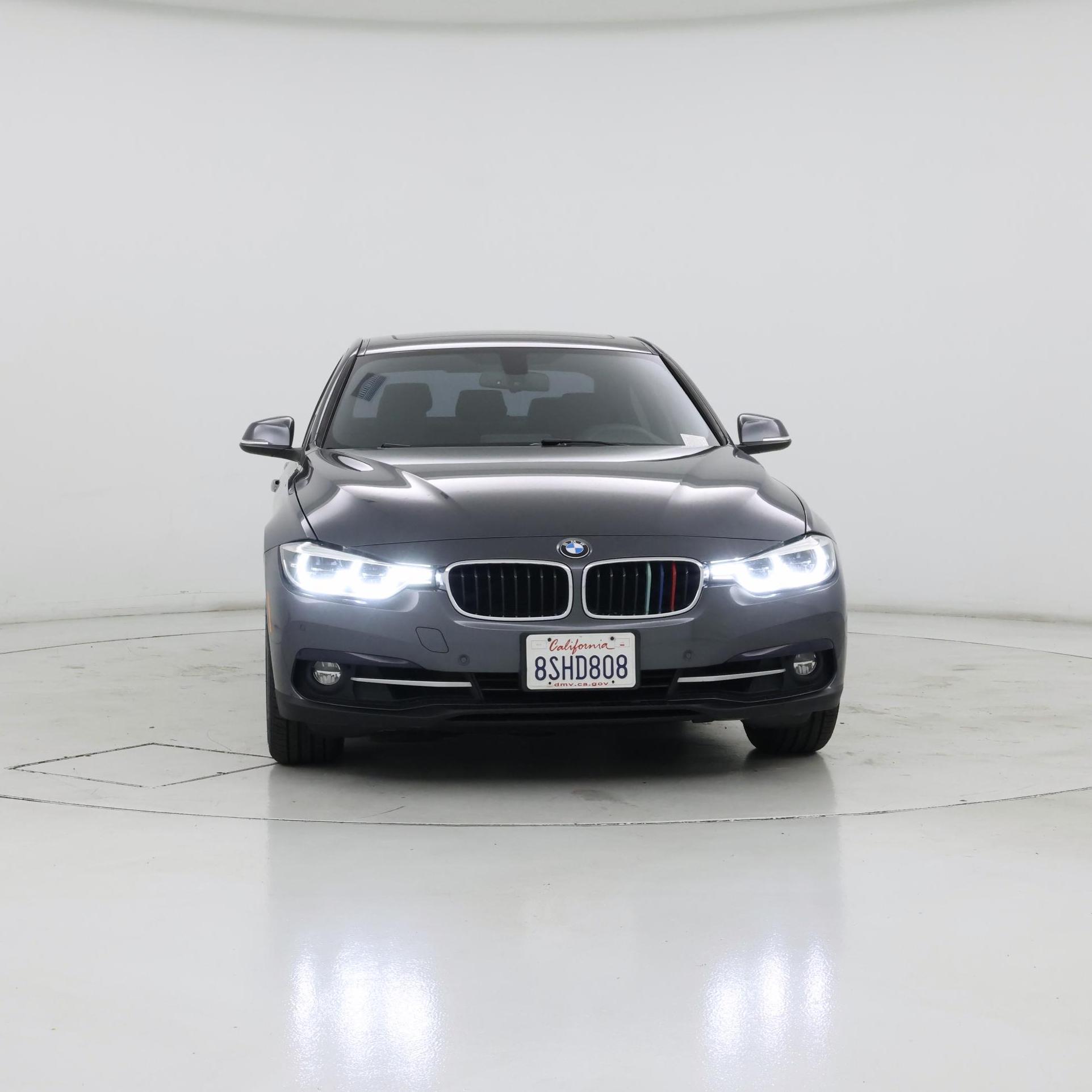 Thumbnail: 2017 BMW 3 Series - 5