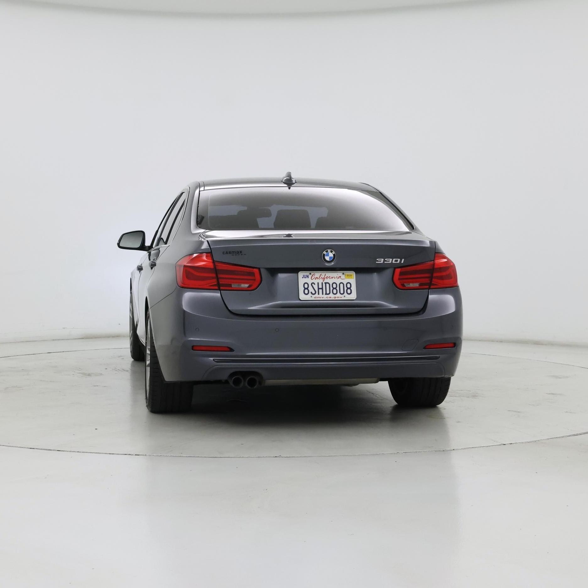 Thumbnail: 2017 BMW 3 Series - 6