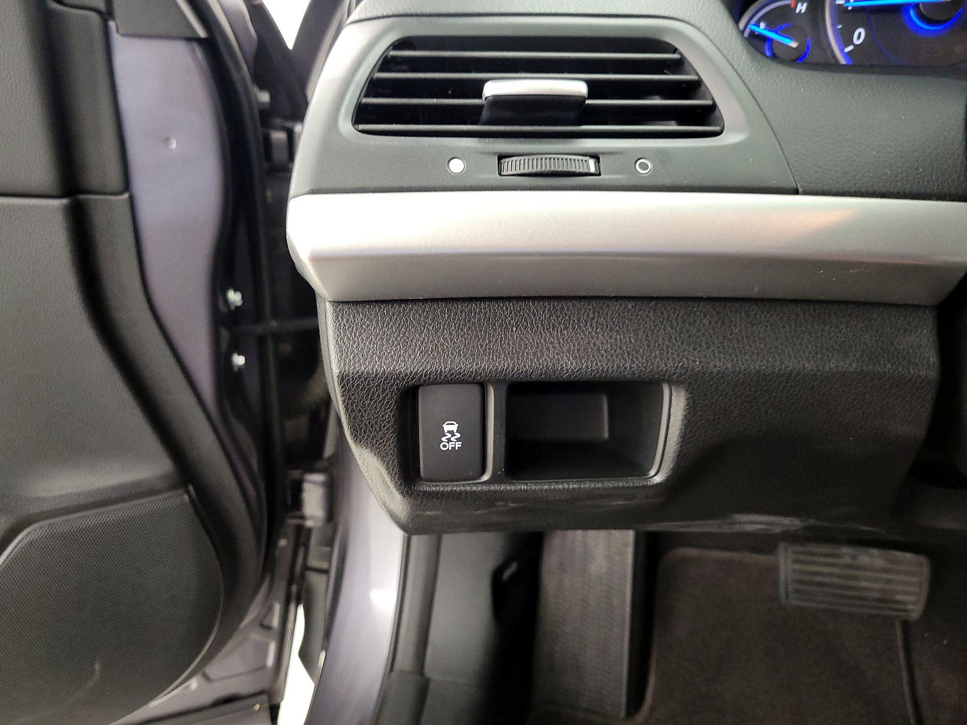 Thumbnail: 2015 Honda Accord Crosstour - 13