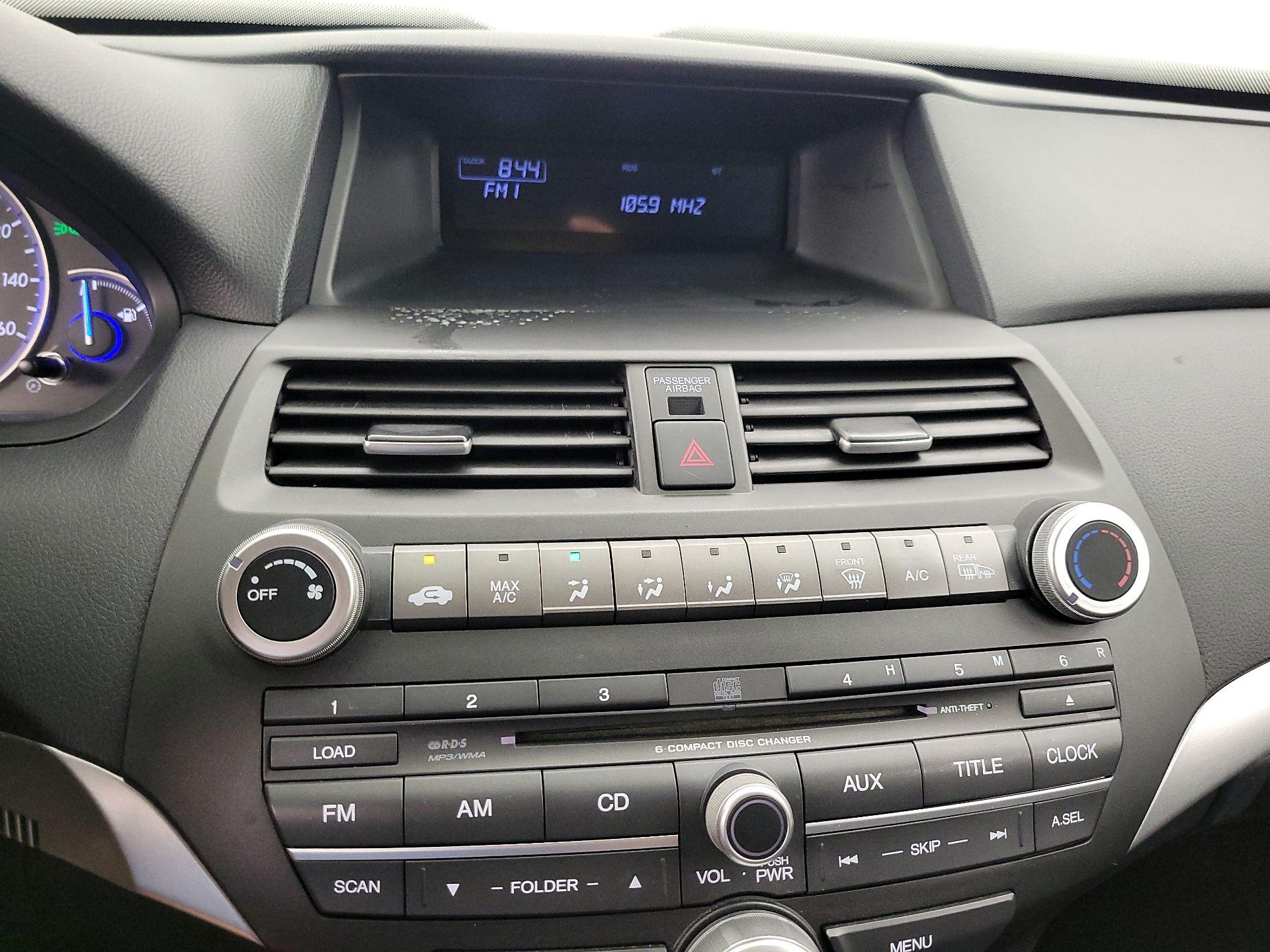 Thumbnail: 2015 Honda Accord Crosstour - 15