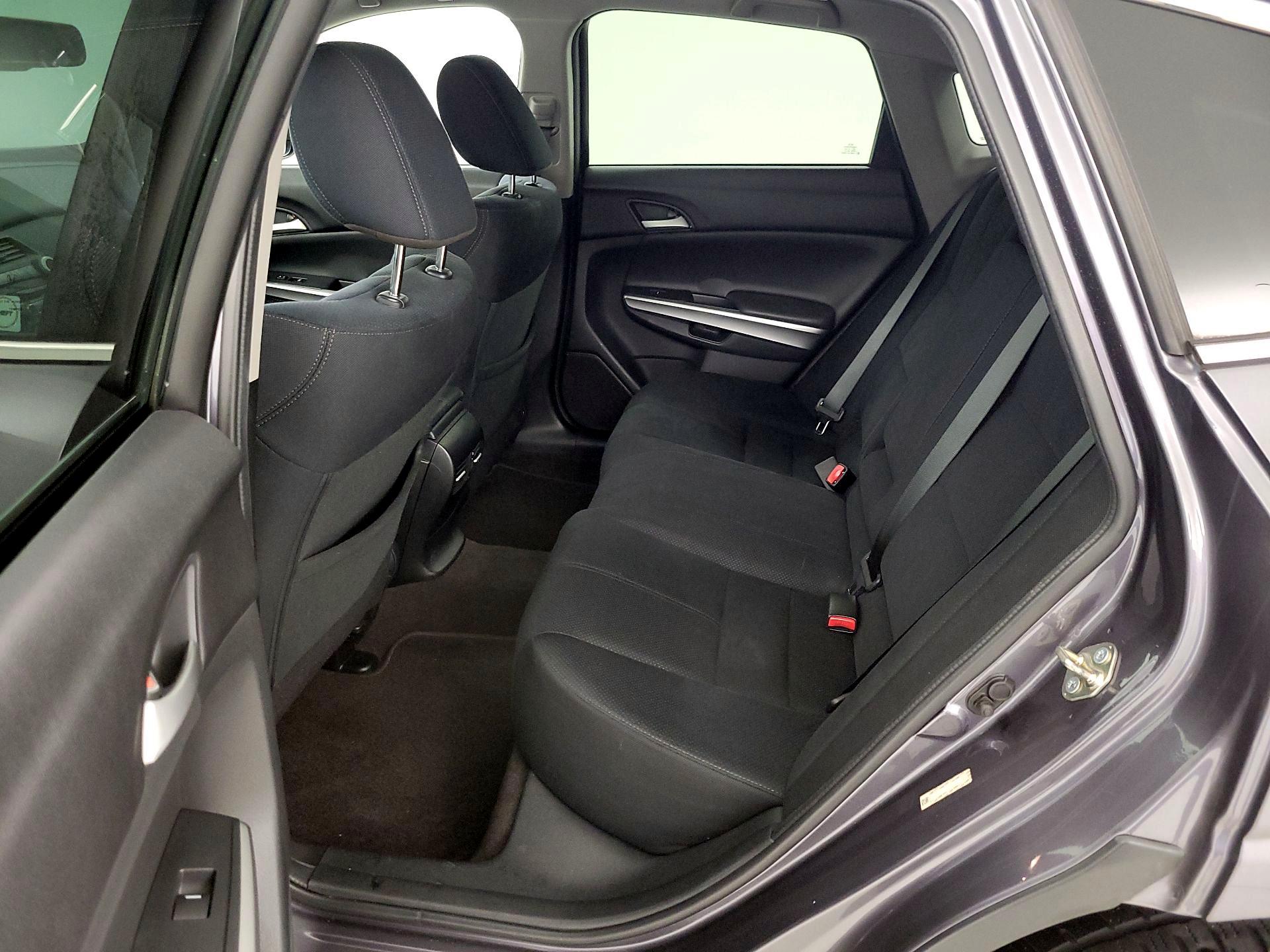 Thumbnail: 2015 Honda Accord Crosstour - 20