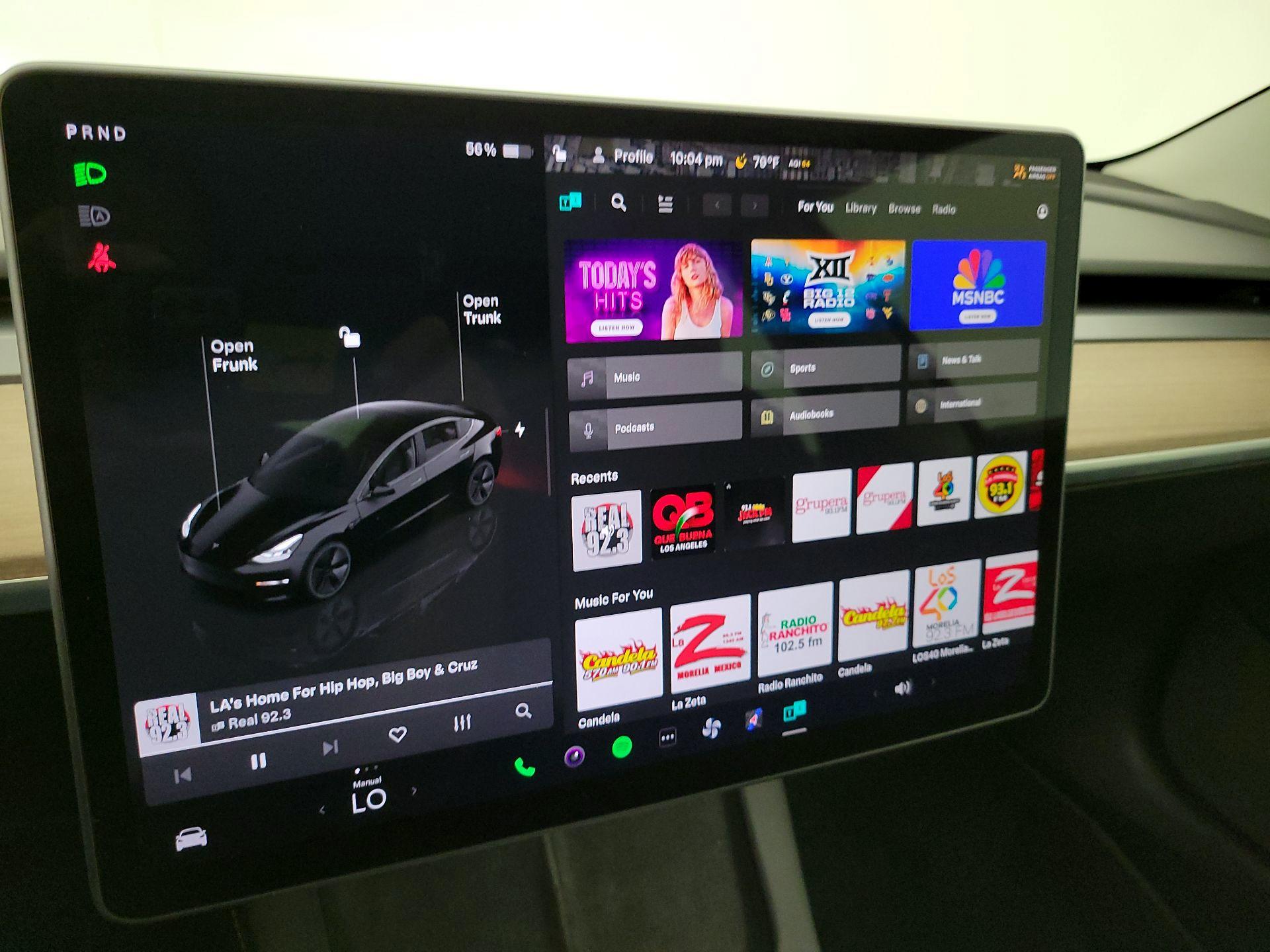 Thumbnail: 2022 Tesla Model 3 - 15