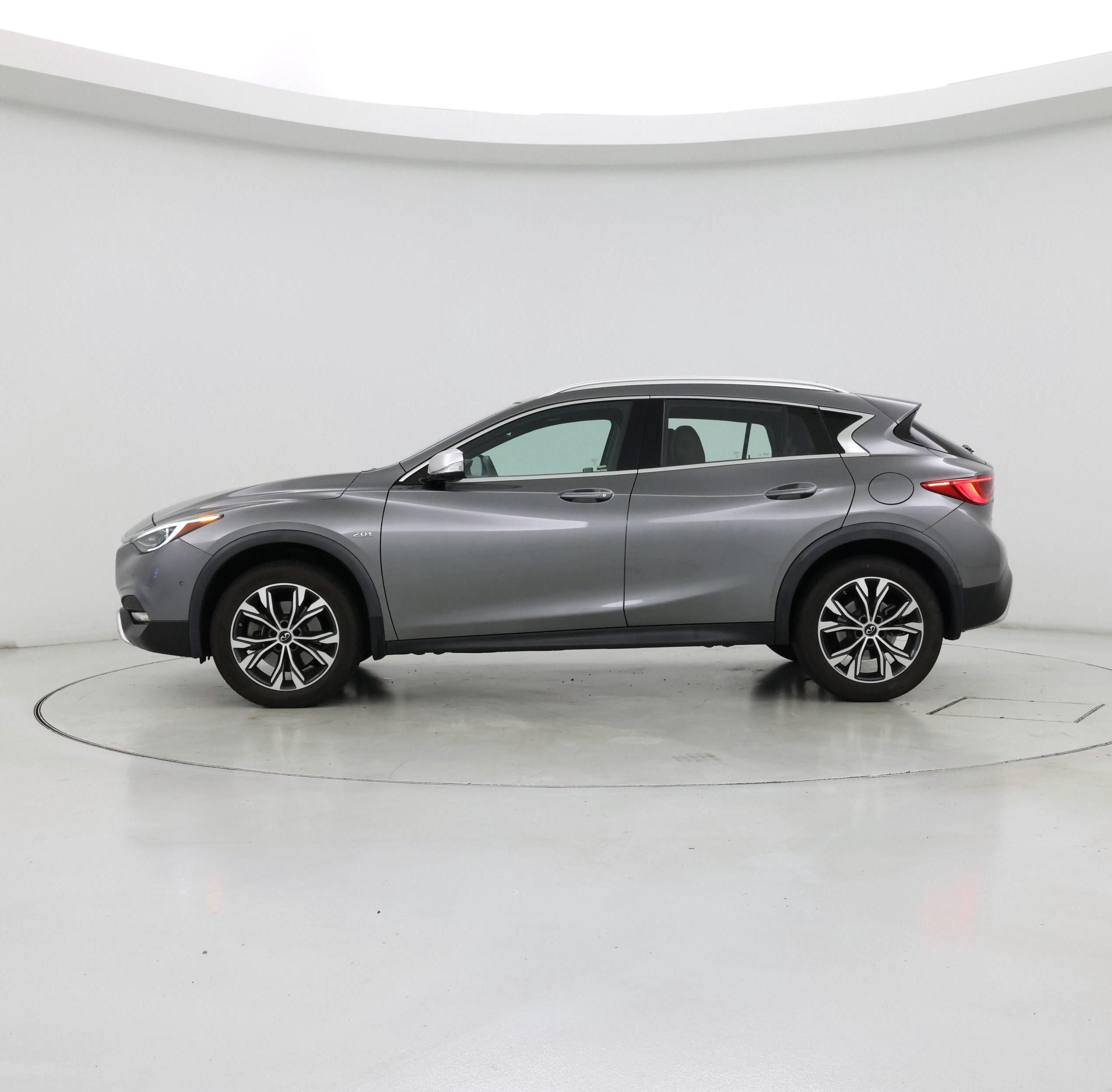 Thumbnail: 2018 INFINITI QX30 - 3