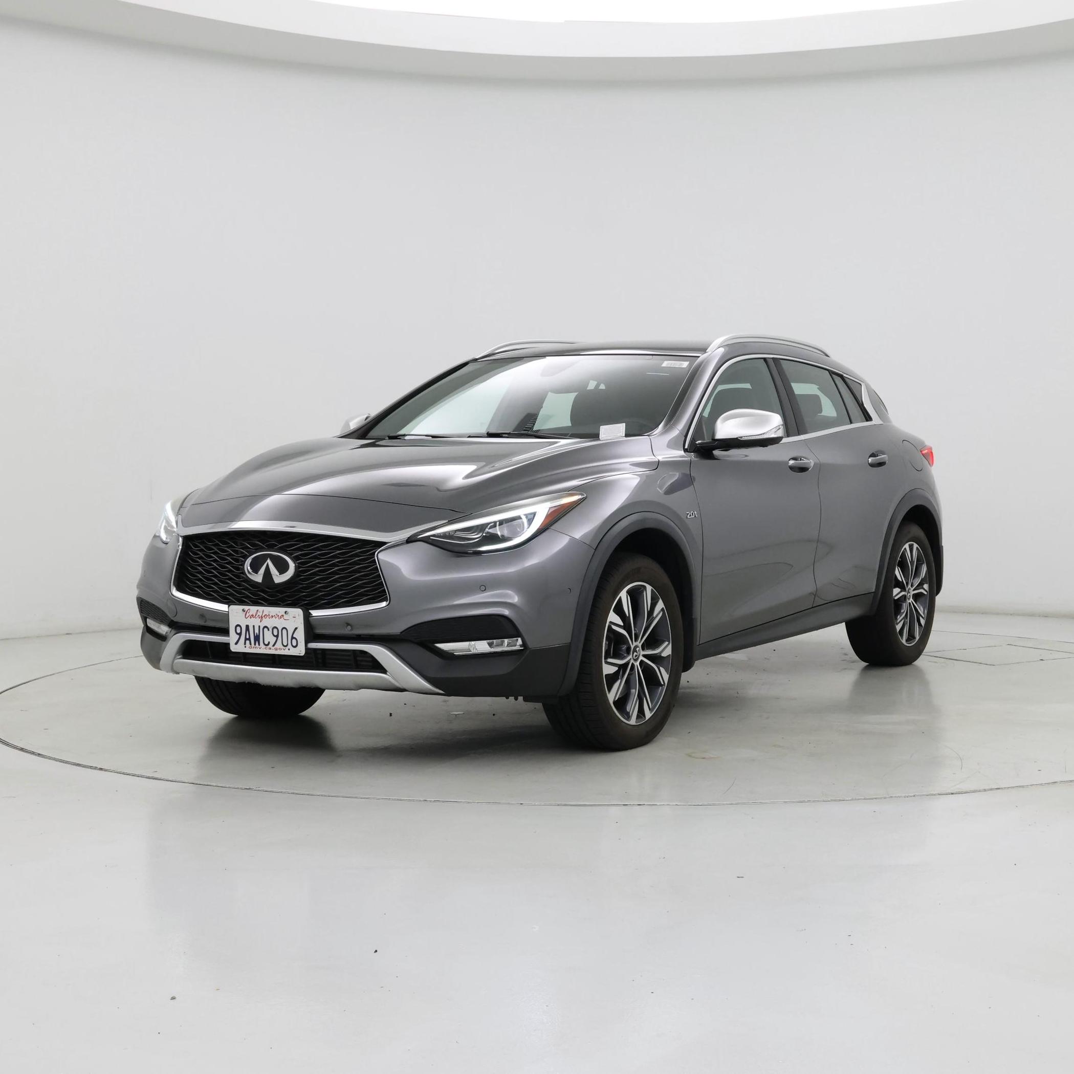 Thumbnail: 2018 INFINITI QX30 - 4