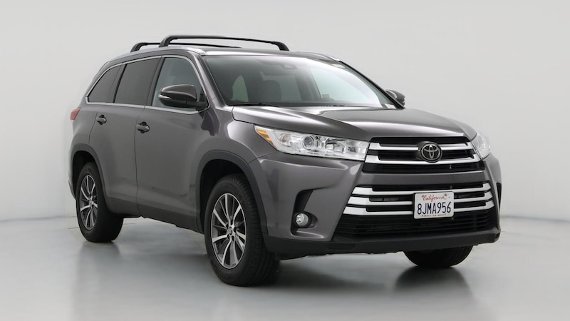 2019 Toyota Highlander XLE Hero Image