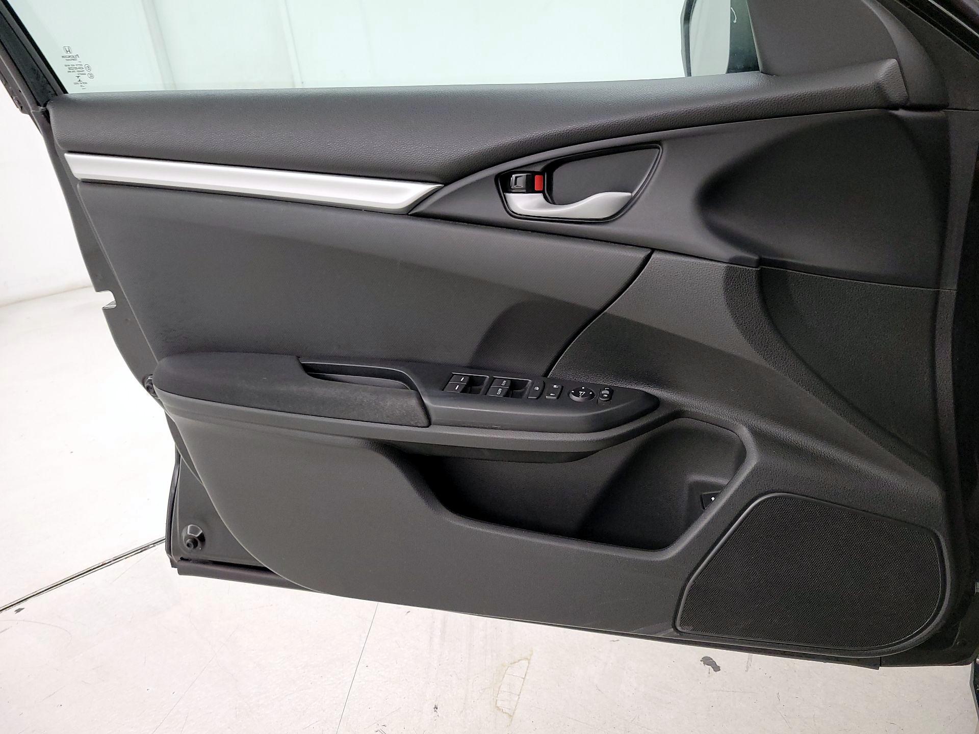 Thumbnail: 2019 Honda Civic - 12