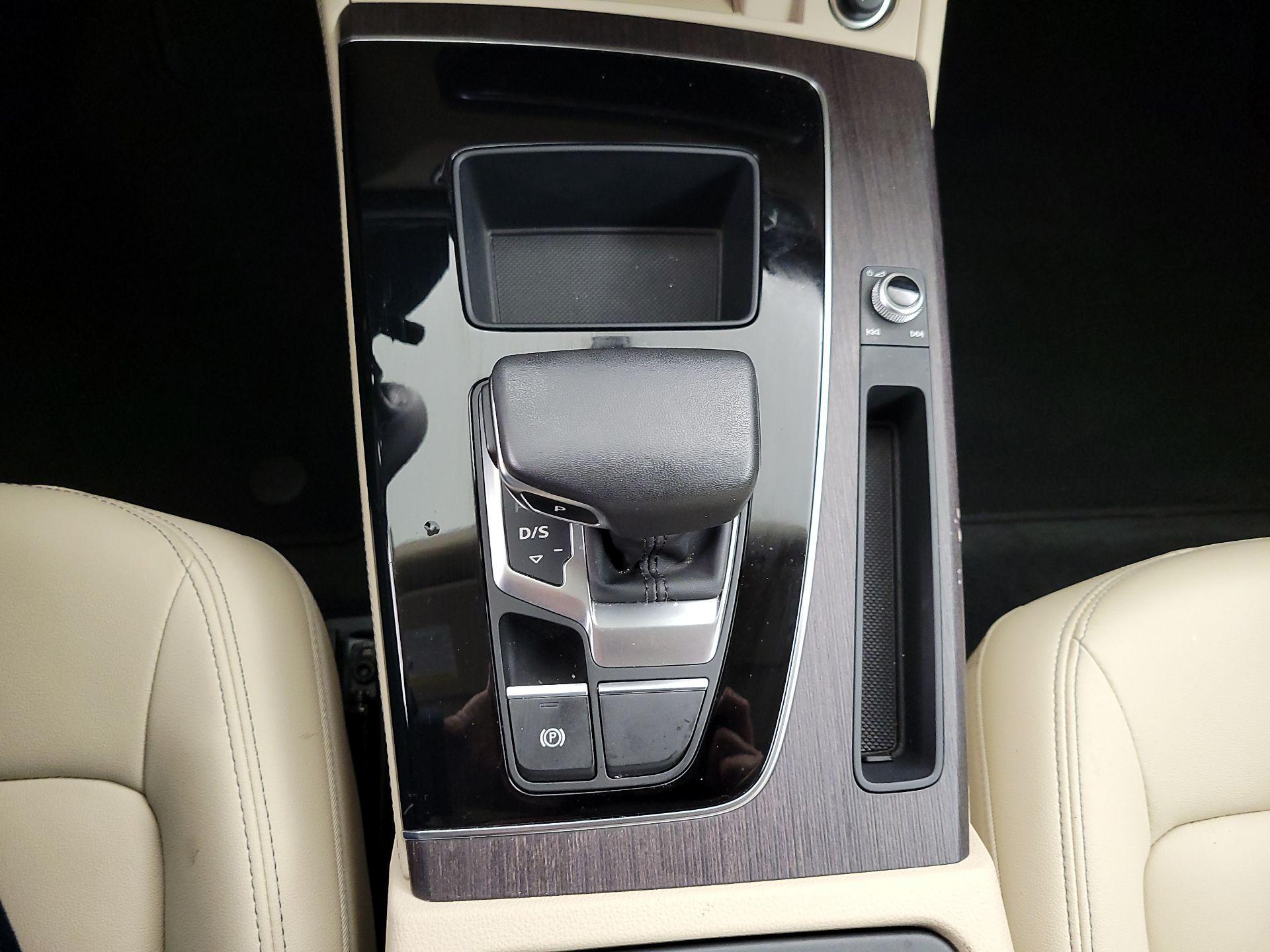 Thumbnail: 2022 Audi Q5 - 18