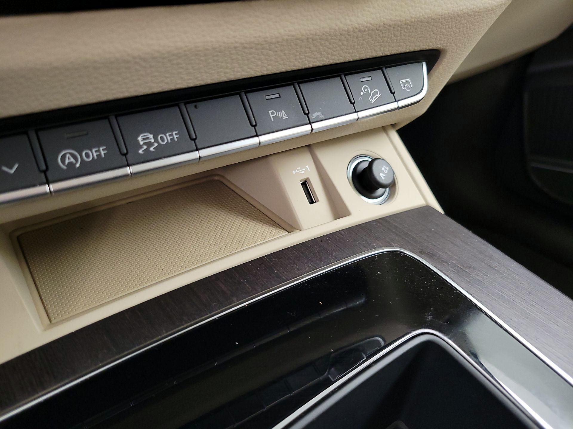 Thumbnail: 2022 Audi Q5 - 19