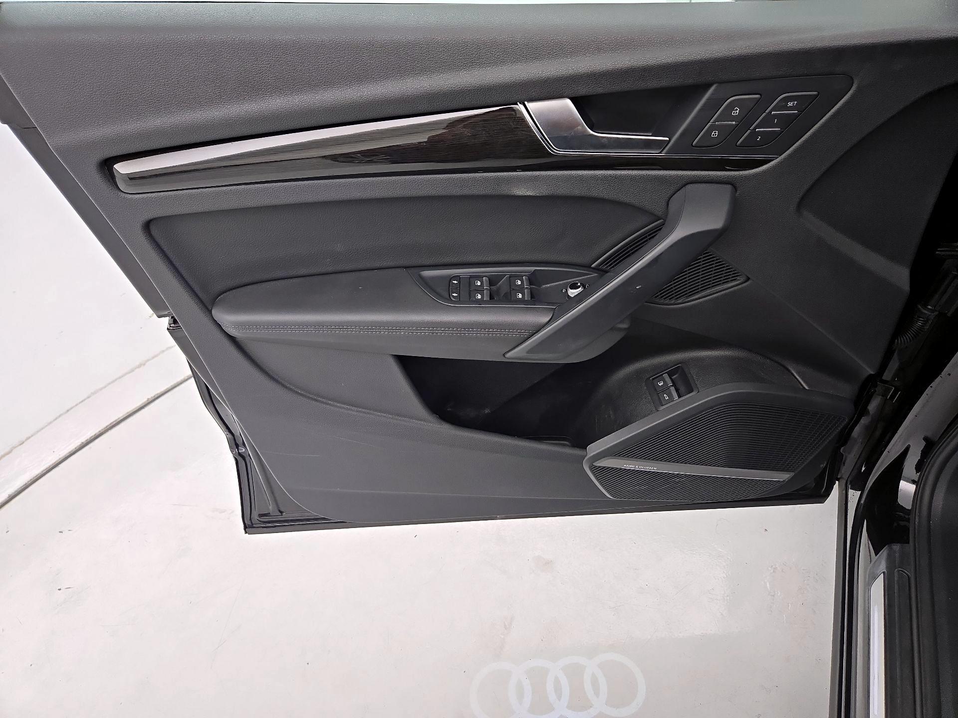 Thumbnail: 2020 Audi Q5 - 12