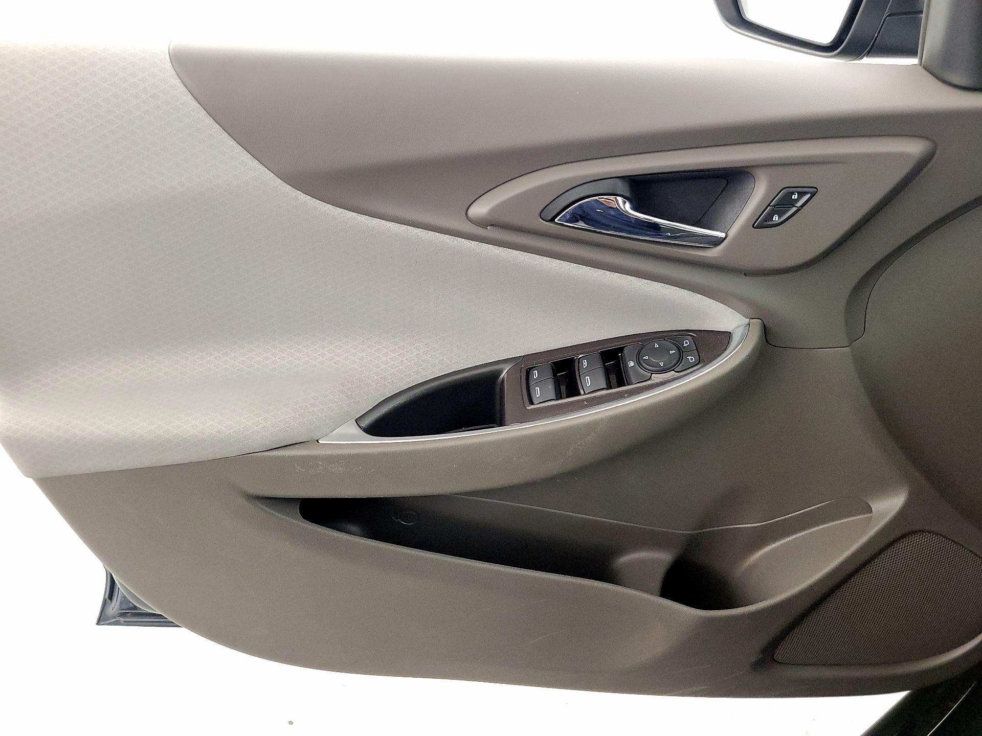 Thumbnail: 2020 Chevrolet Malibu - 12