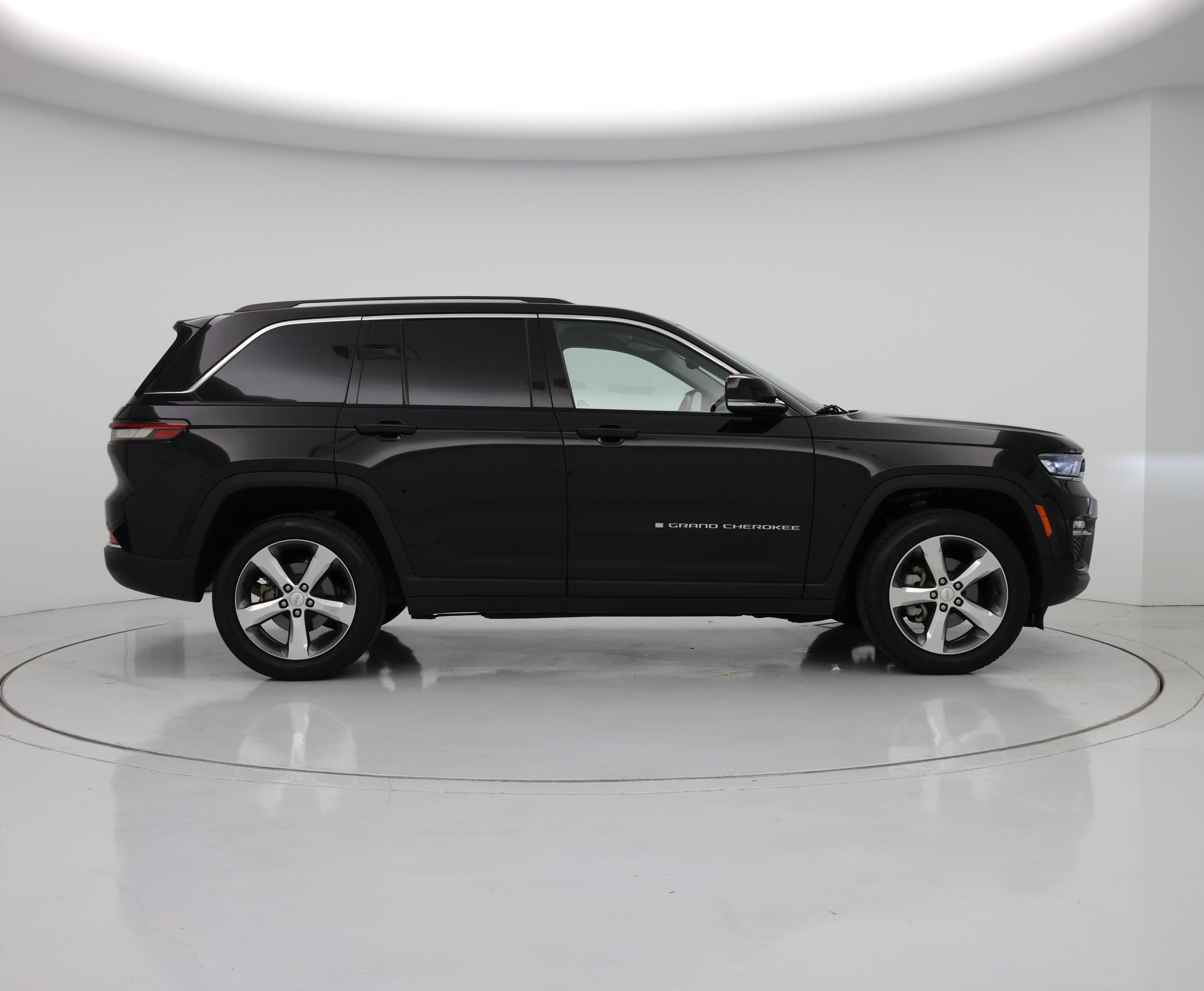 Thumbnail: 2022 Jeep Grand Cherokee - 7