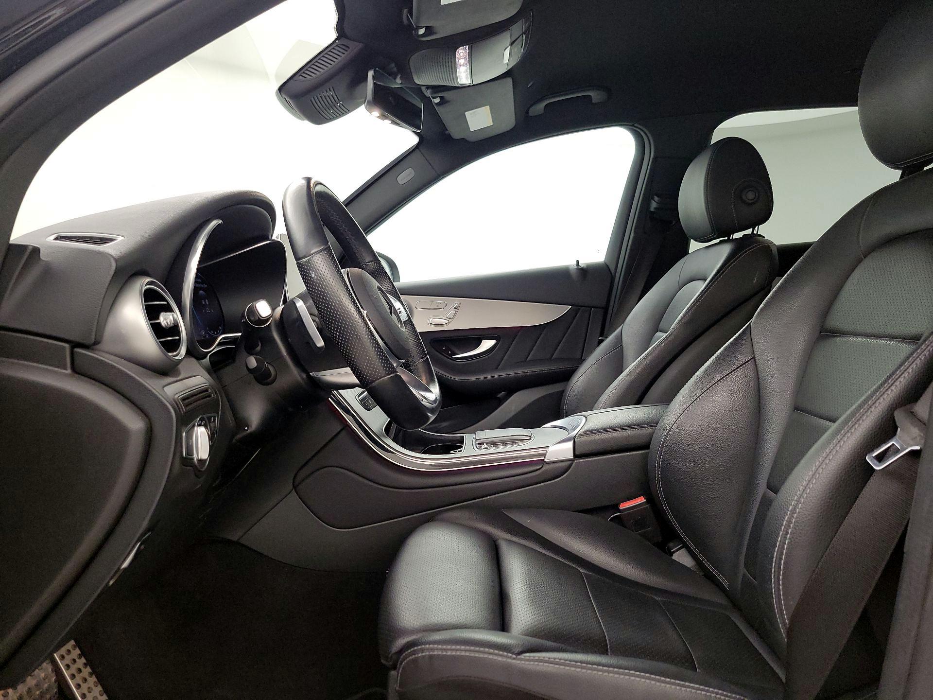 Thumbnail: 2022 Mercedes-Benz GLC - 11