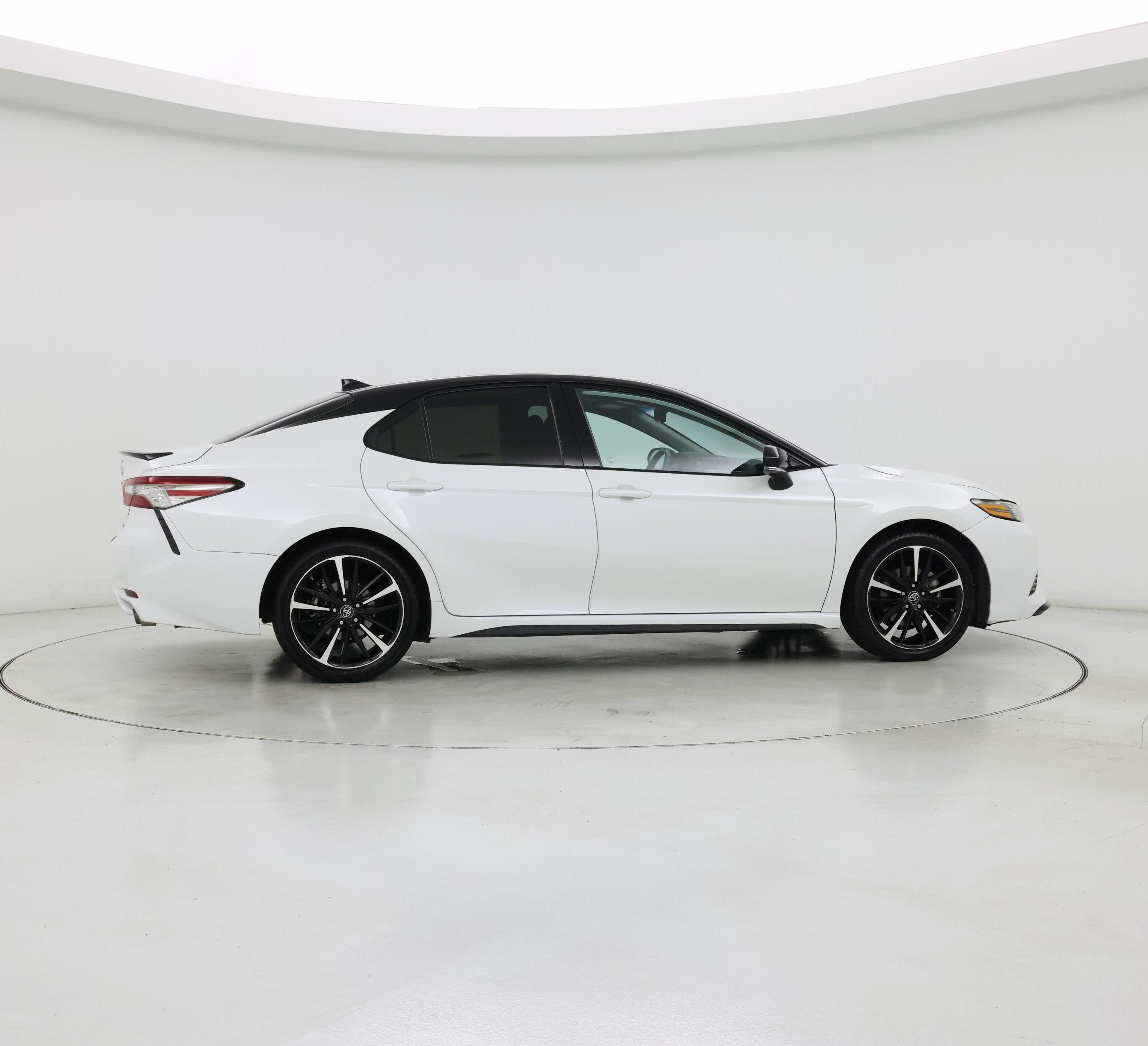 Thumbnail: 2019 Toyota Camry - 7