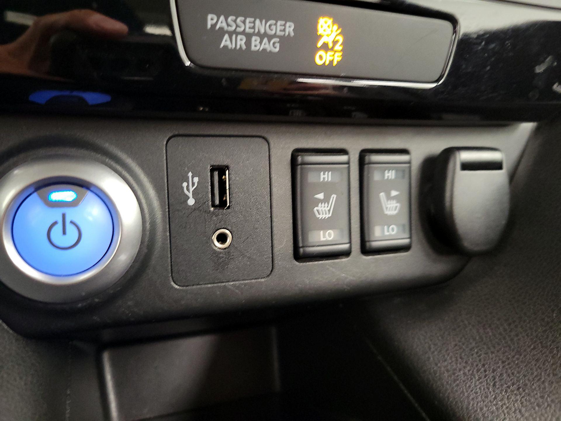 Thumbnail: 2018 Nissan Leaf - 19