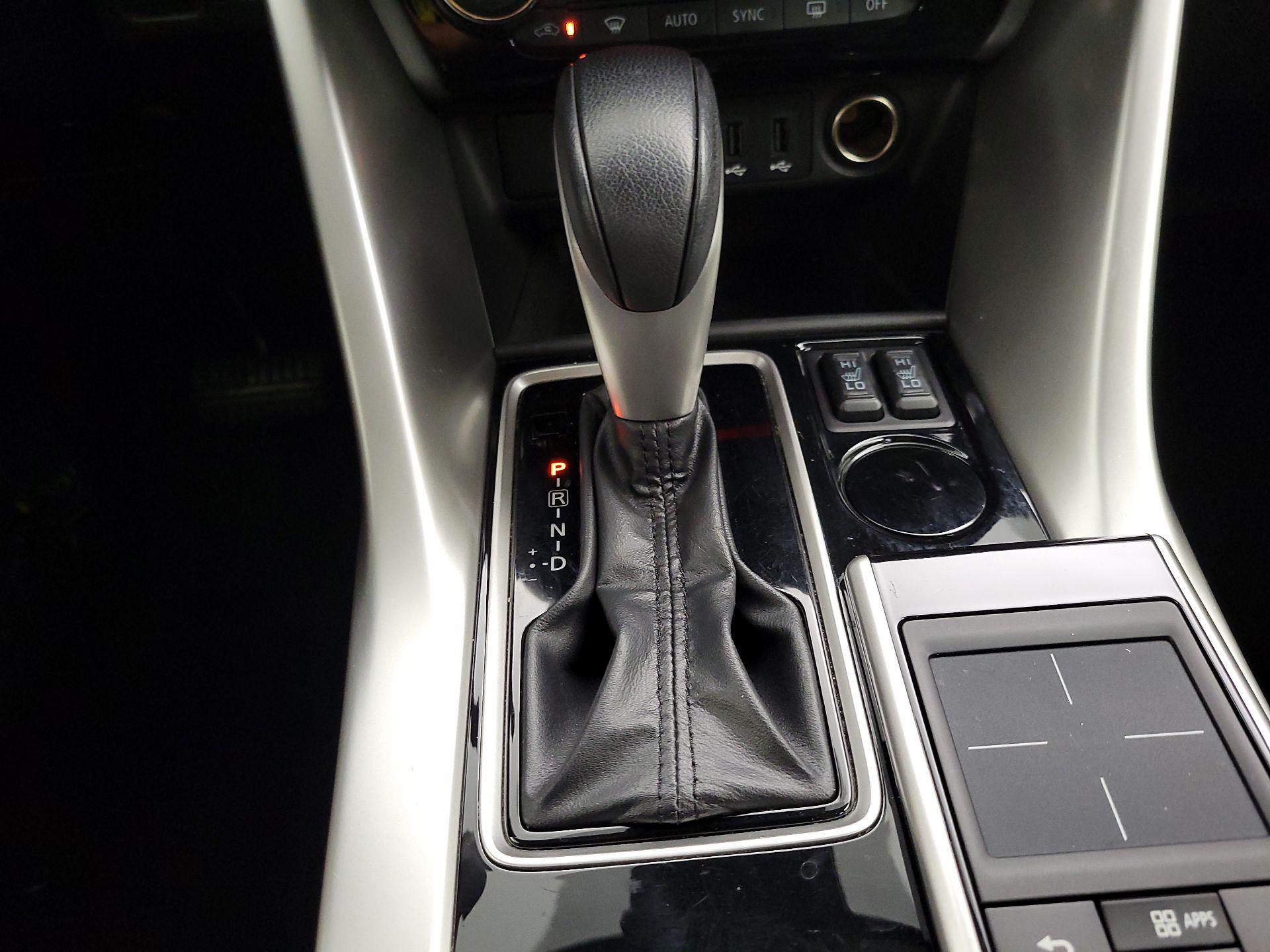 Thumbnail: 2020 Mitsubishi Eclipse Cross - 17