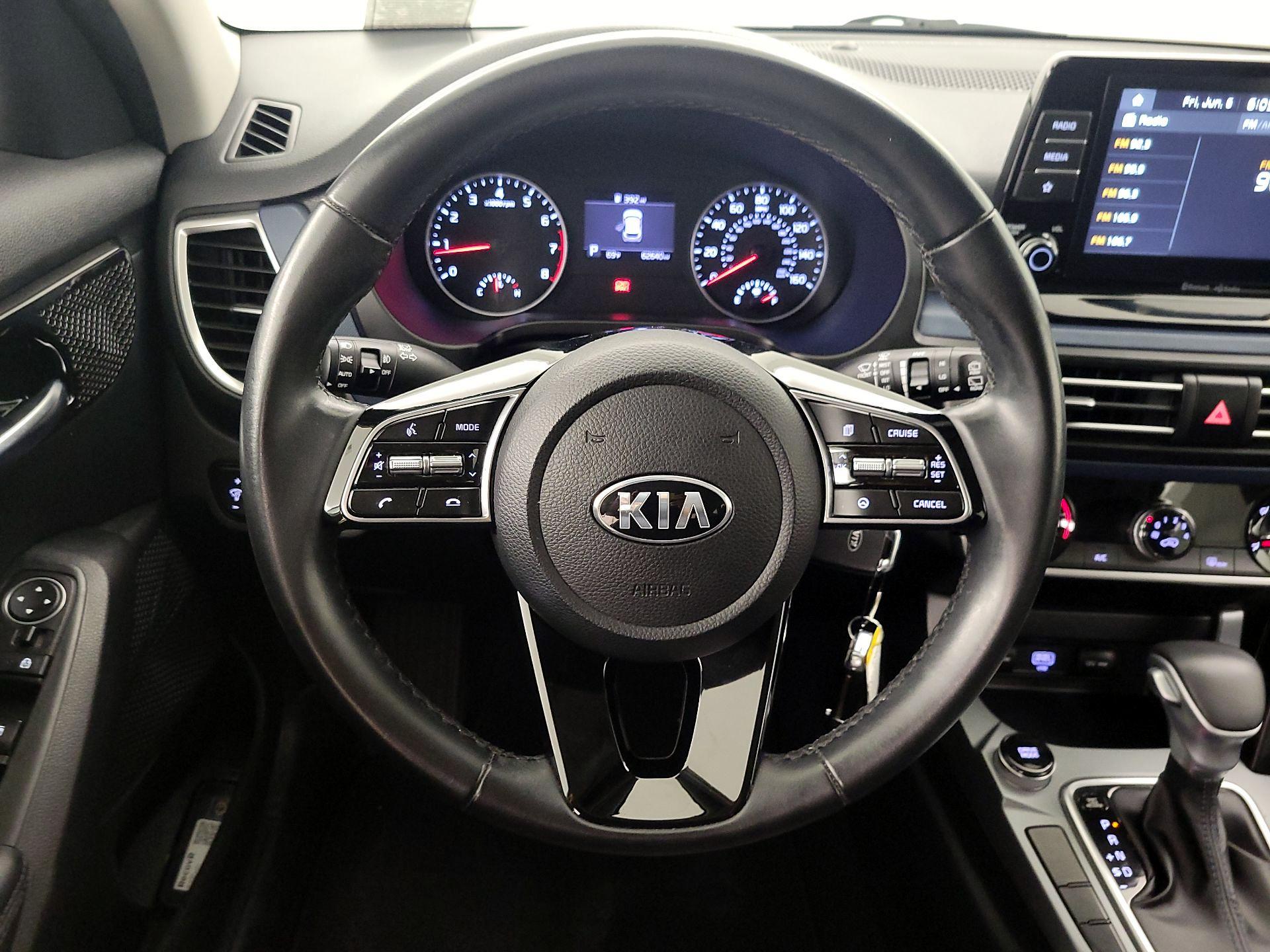 Thumbnail: 2021 Kia Seltos - 10