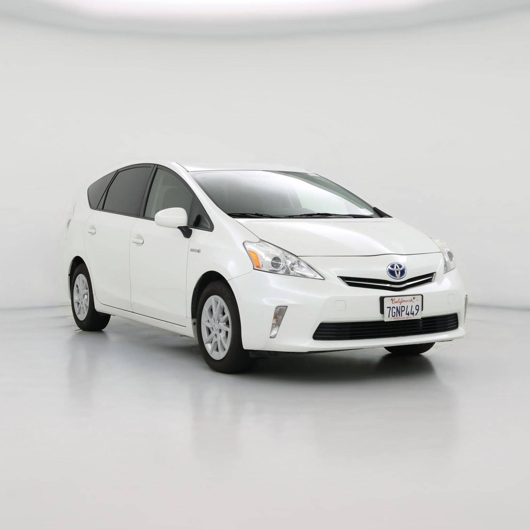 Thumbnail: 2014 Toyota Prius v - 1