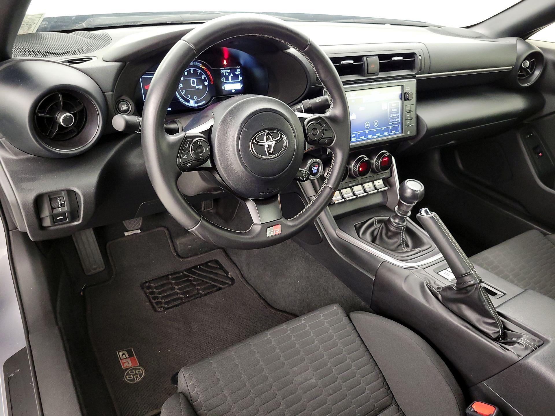 Thumbnail: 2023 Toyota GR86 - 9