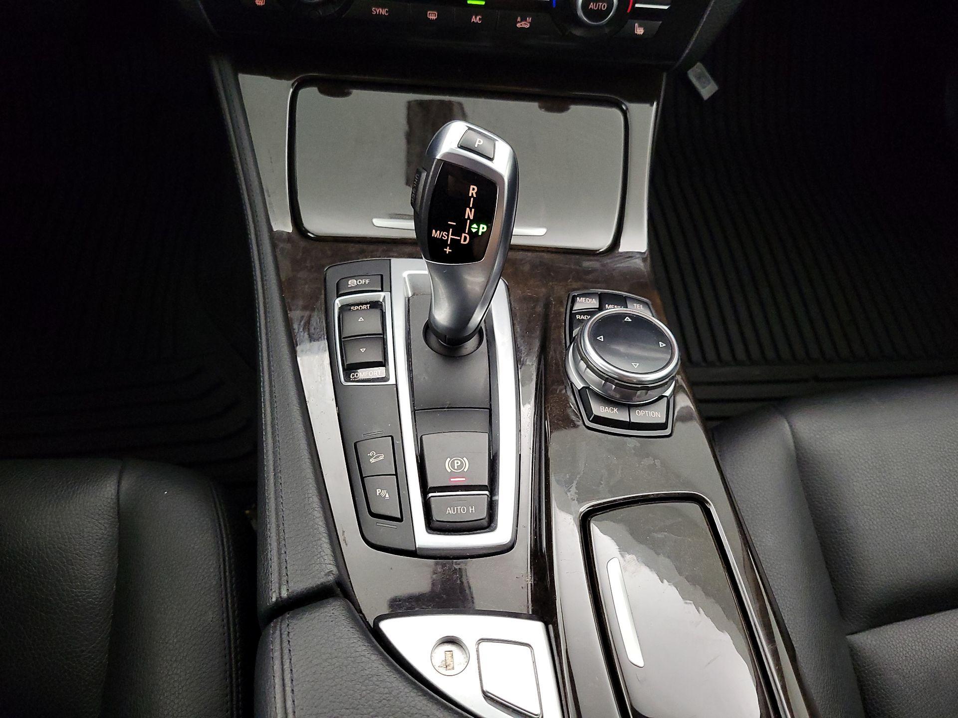 Thumbnail: 2014 BMW 5 Series - 18