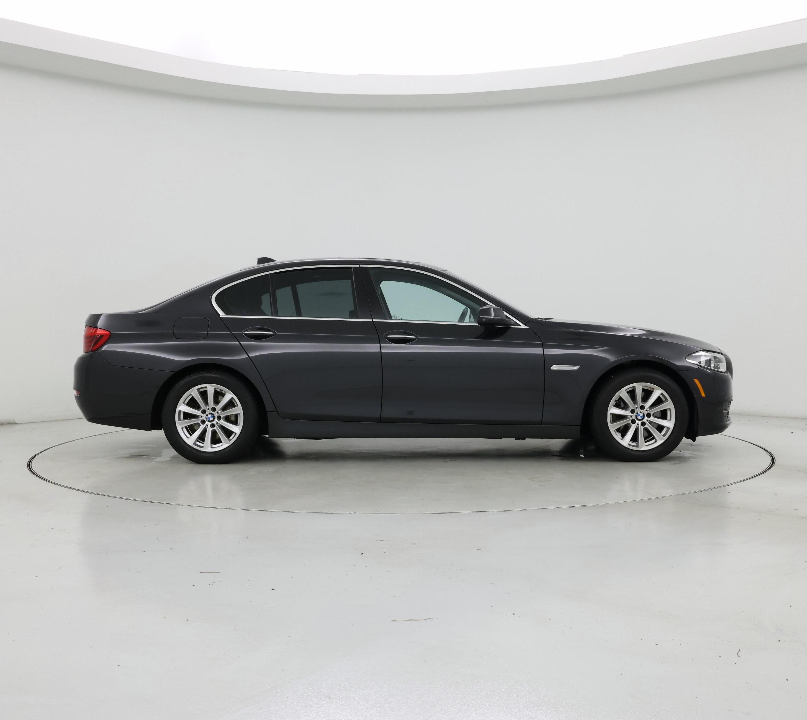 Thumbnail: 2014 BMW 5 Series - 7