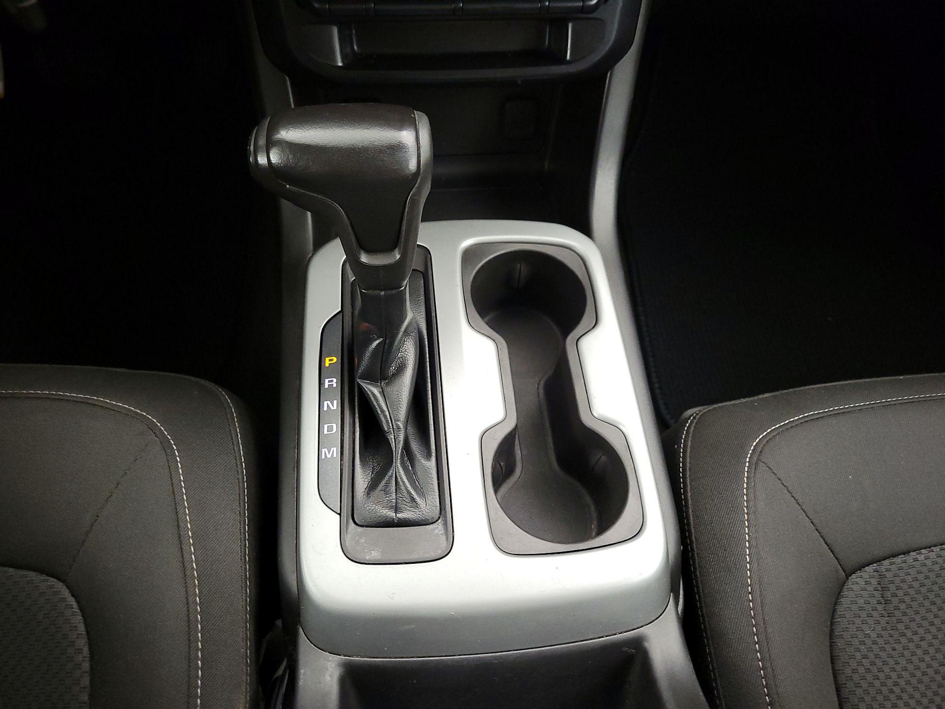 Thumbnail: 2016 Chevrolet Colorado - 18