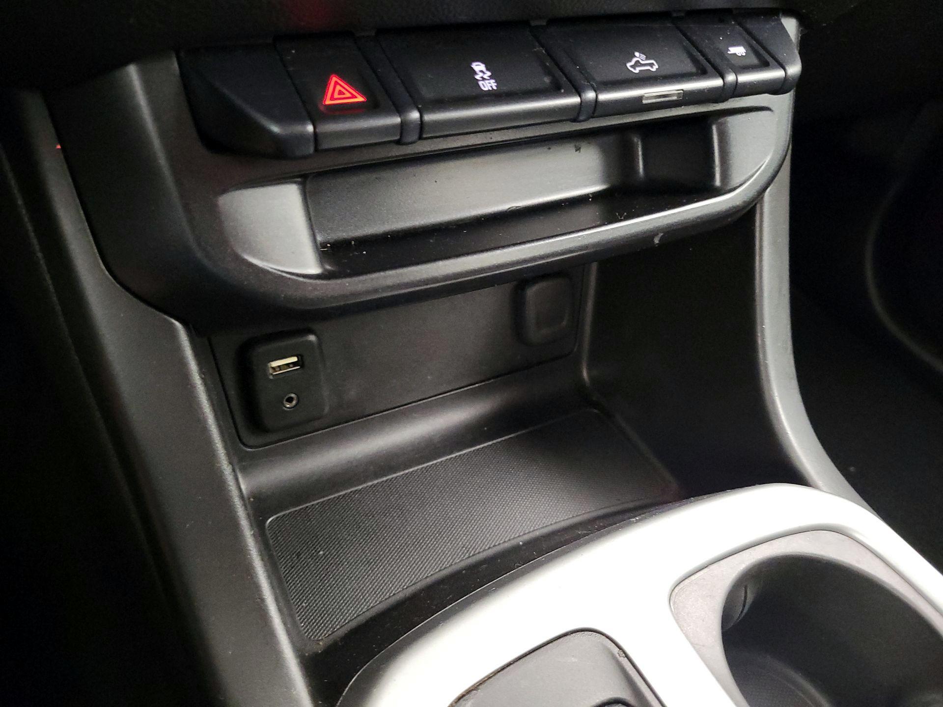 Thumbnail: 2016 Chevrolet Colorado - 19