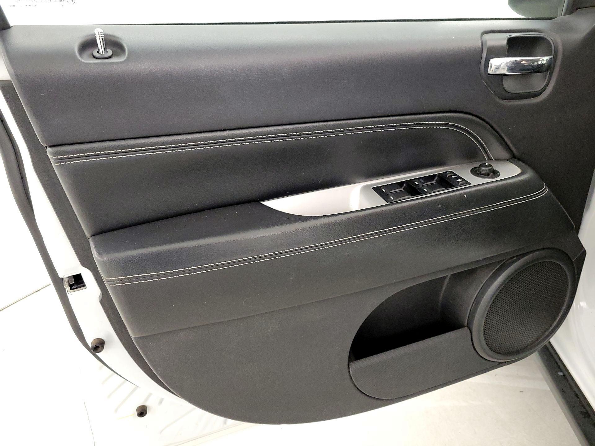 Thumbnail: 2014 Jeep Compass - 12