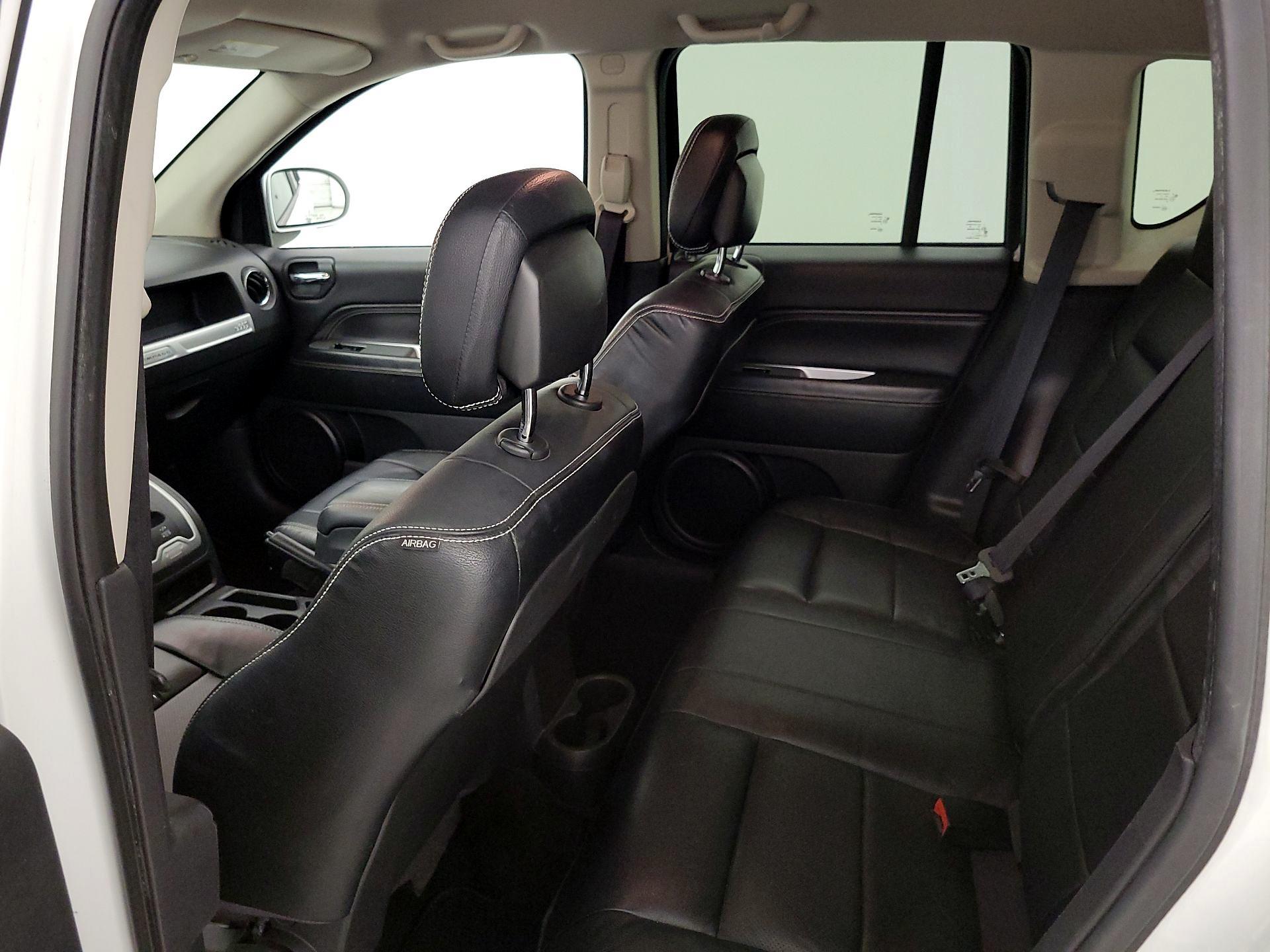 Thumbnail: 2014 Jeep Compass - 18