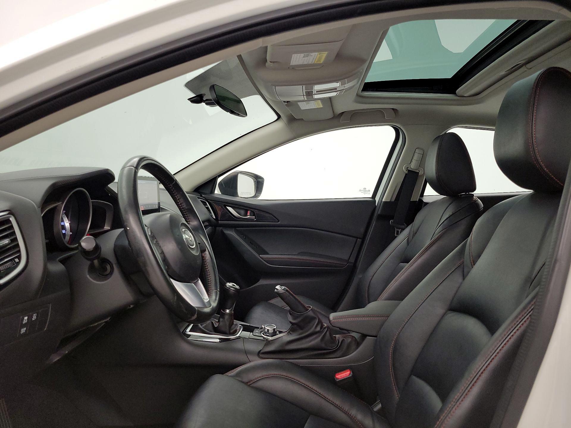 Thumbnail: 2015 Mazda Mazda3 - 20