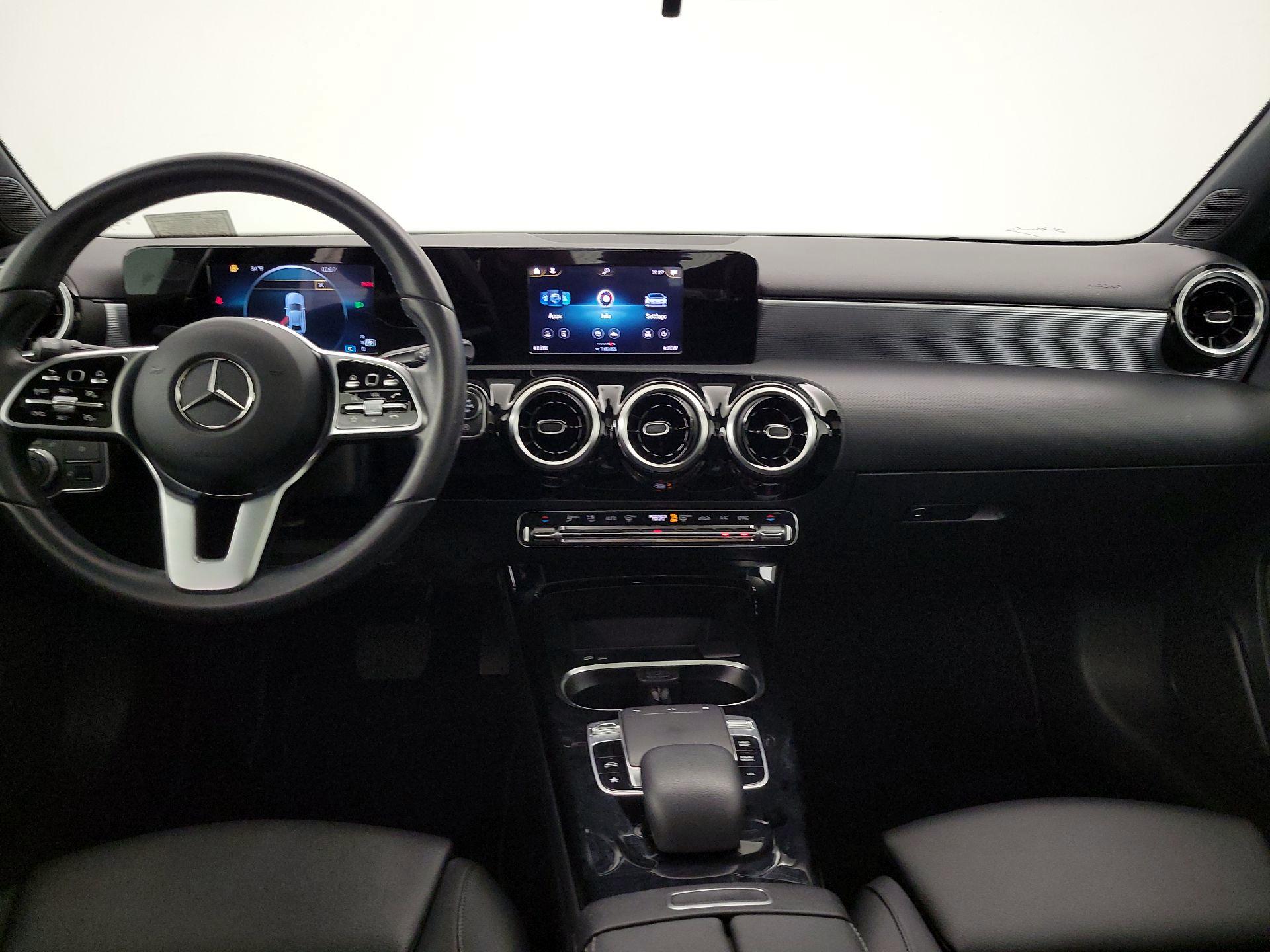 Thumbnail: 2020 Mercedes-Benz A-Class - 9