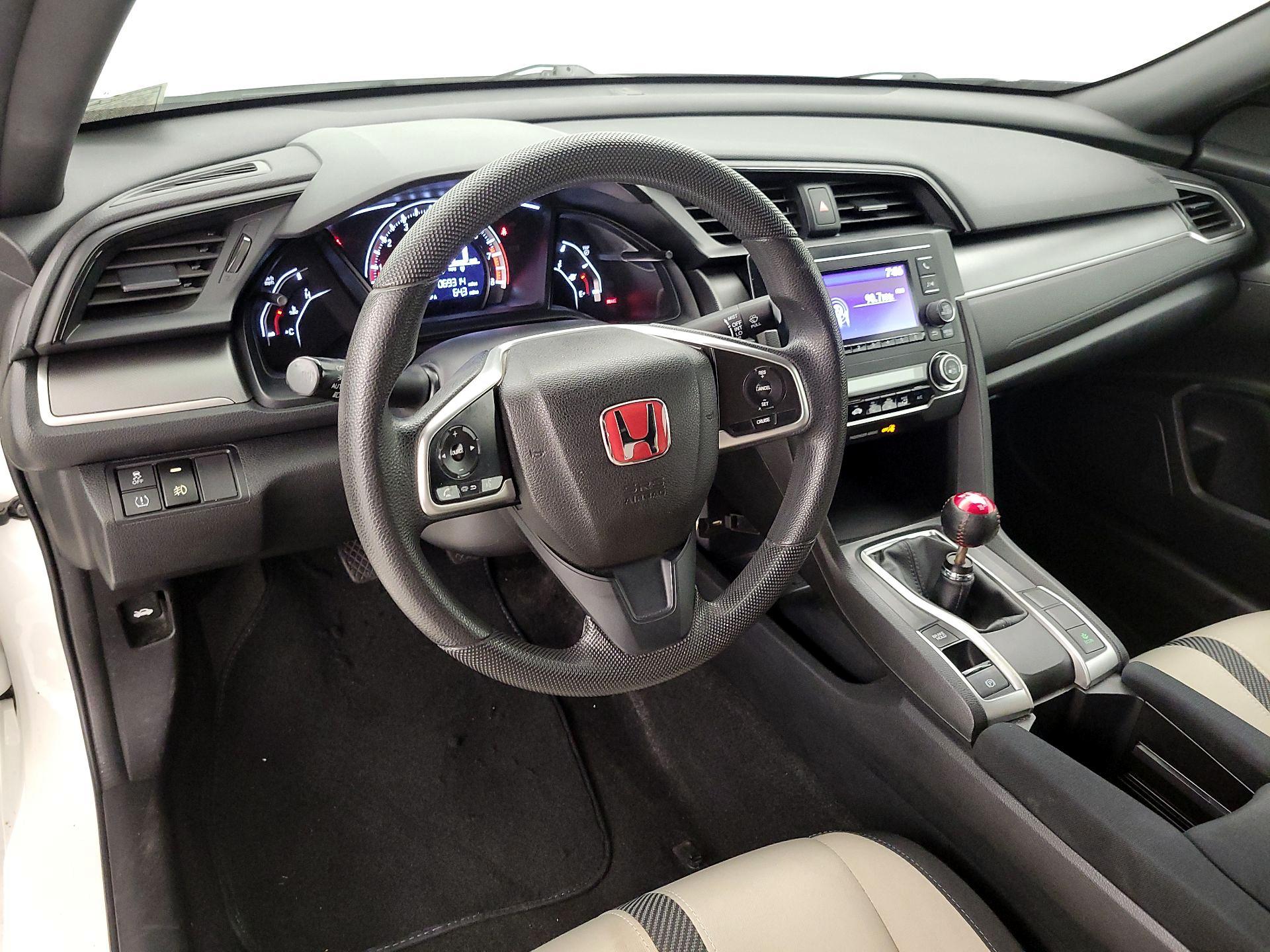Thumbnail: 2017 Honda Civic - 9
