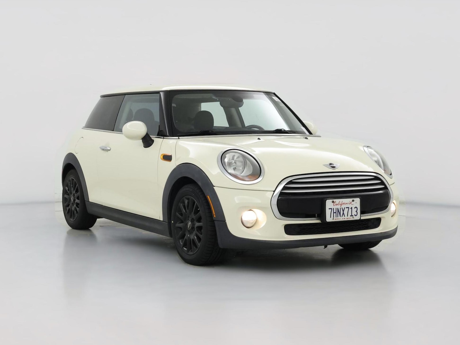 2015 MINI Cooper Base's photo
