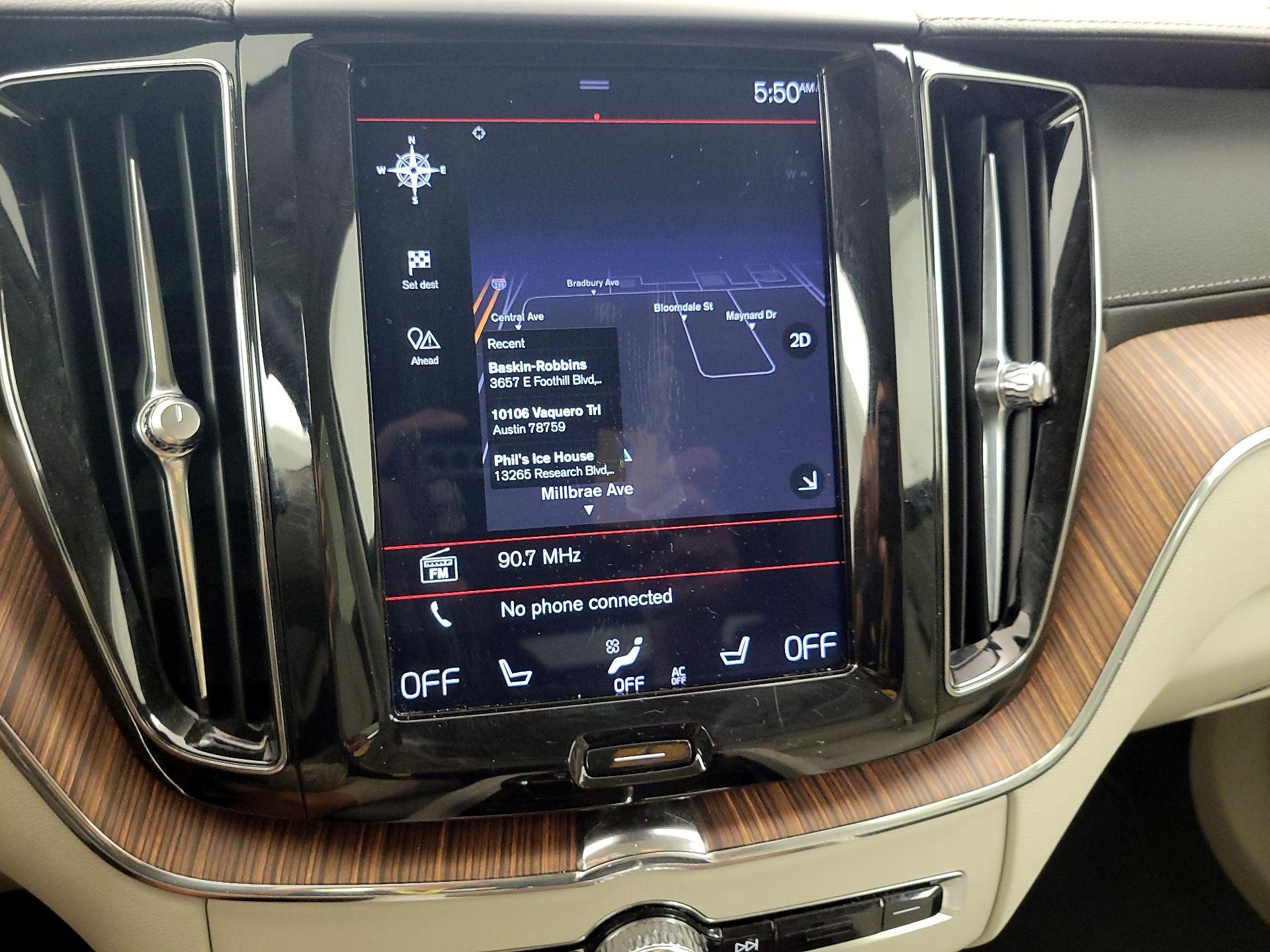 Thumbnail: 2019 Volvo XC60 - 14