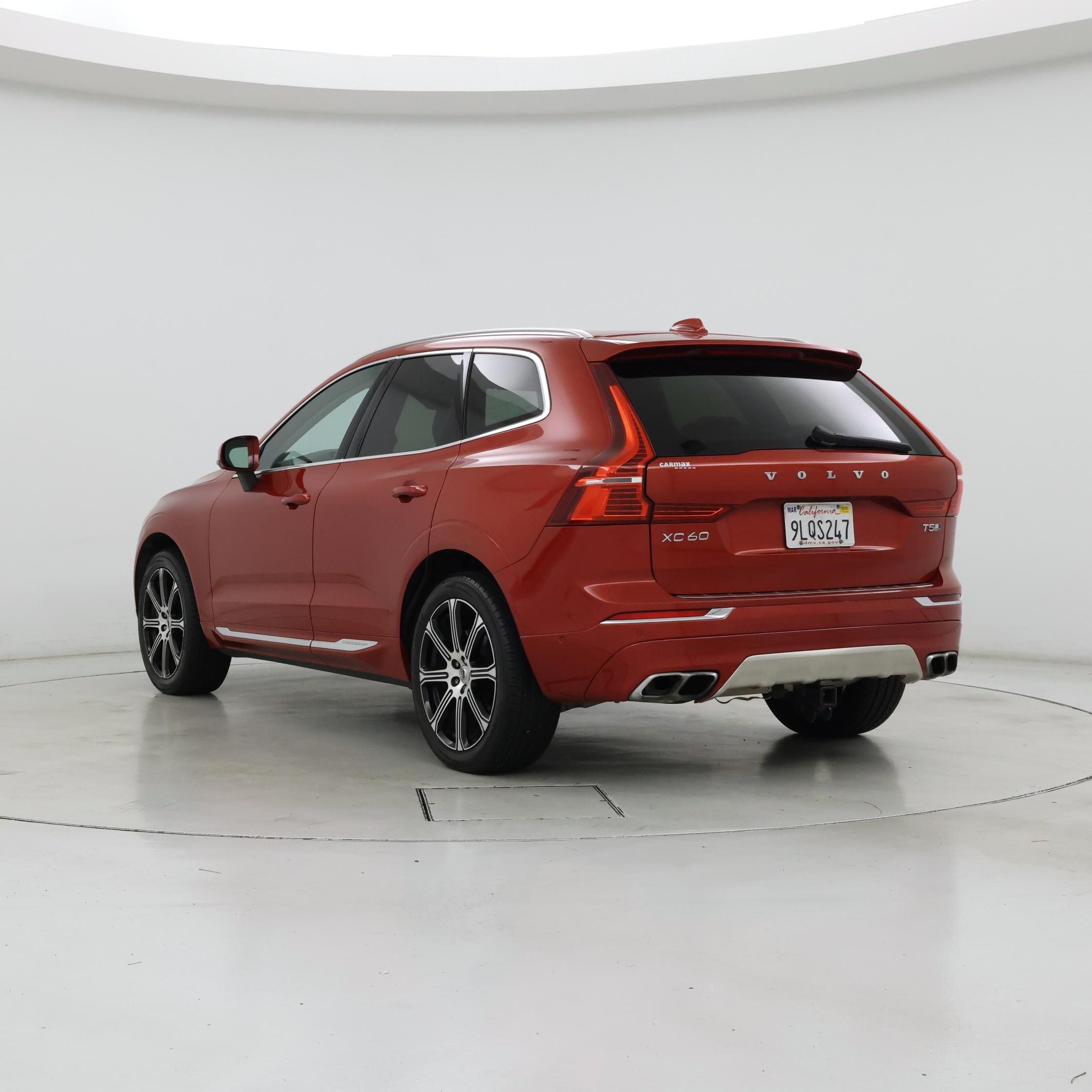 Thumbnail: 2019 Volvo XC60 - 2