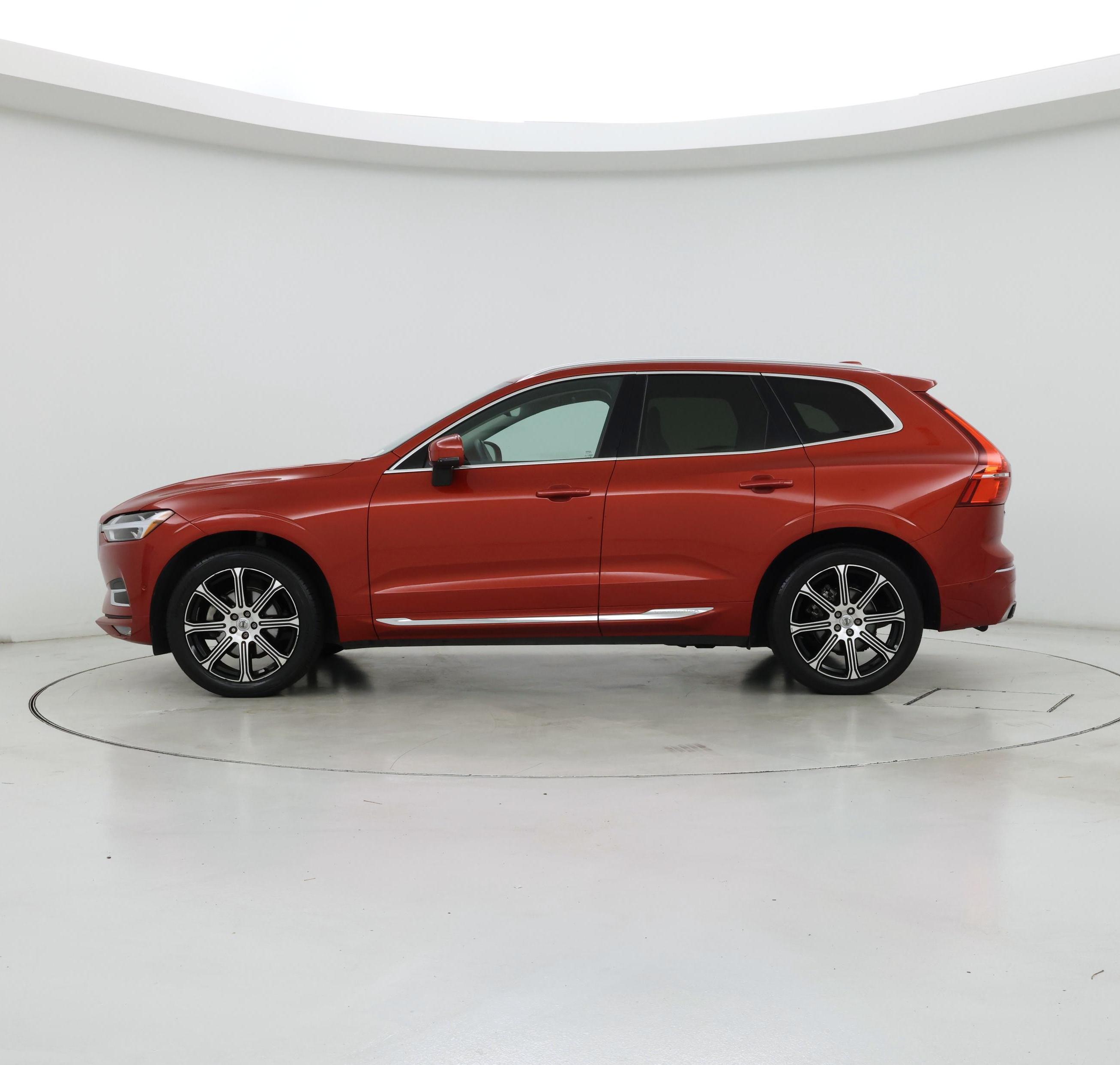 Thumbnail: 2019 Volvo XC60 - 3