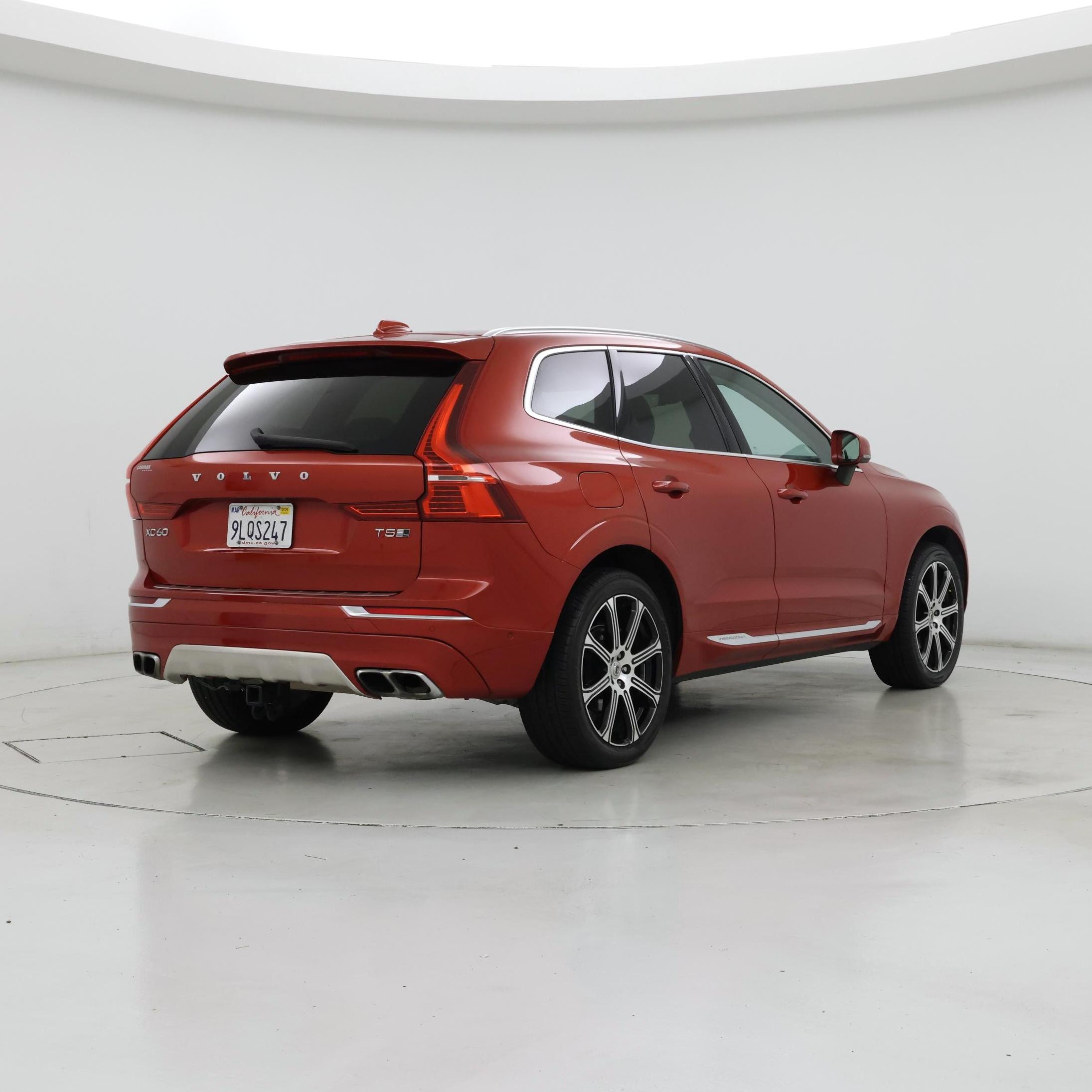 Thumbnail: 2019 Volvo XC60 - 8