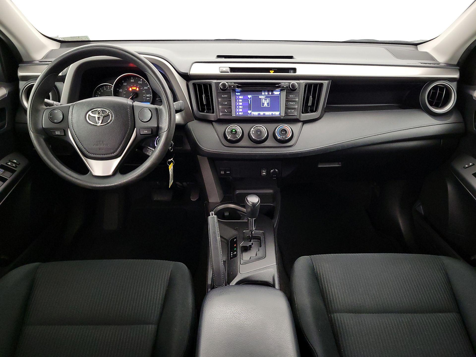 Thumbnail: 2016 Toyota RAV4 - 9