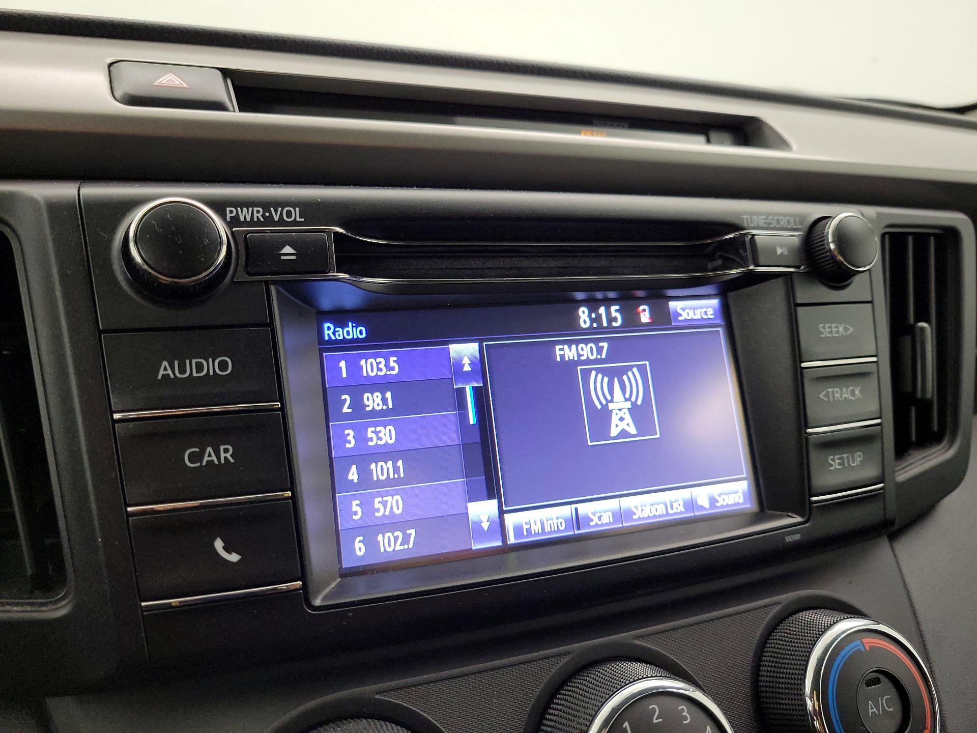 Thumbnail: 2016 Toyota RAV4 - 15