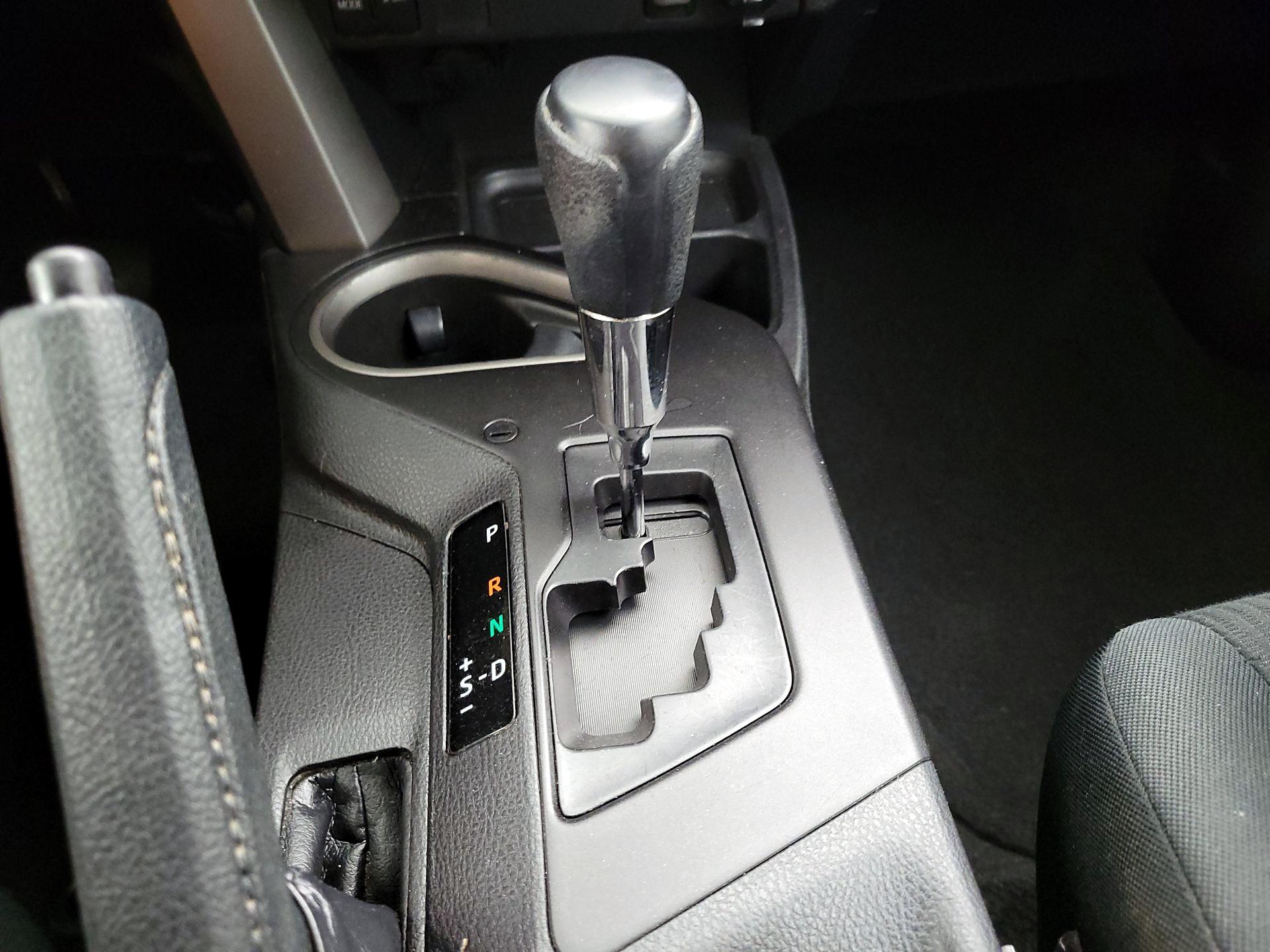Thumbnail: 2016 Toyota RAV4 - 17