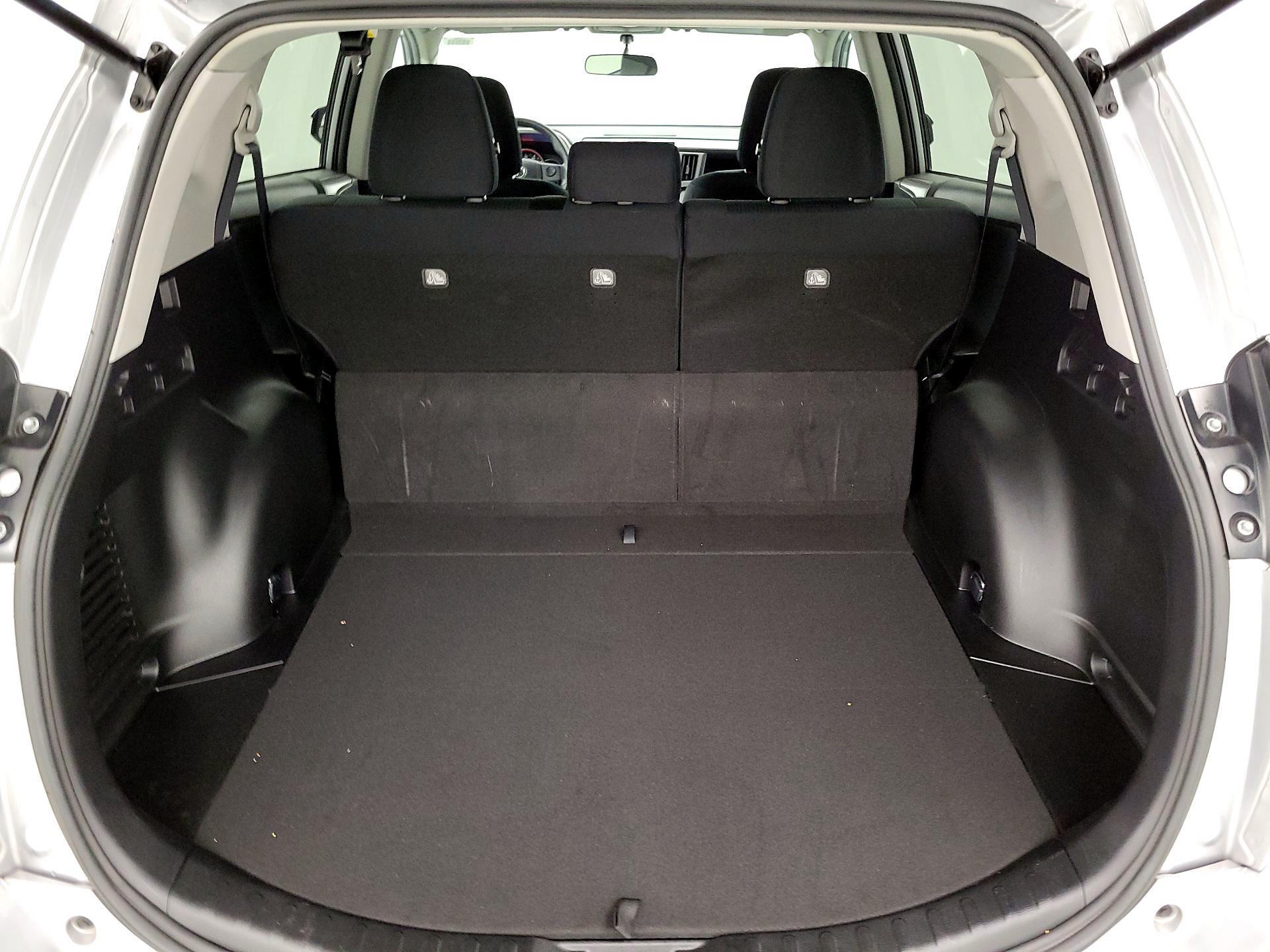 Thumbnail: 2016 Toyota RAV4 - 20