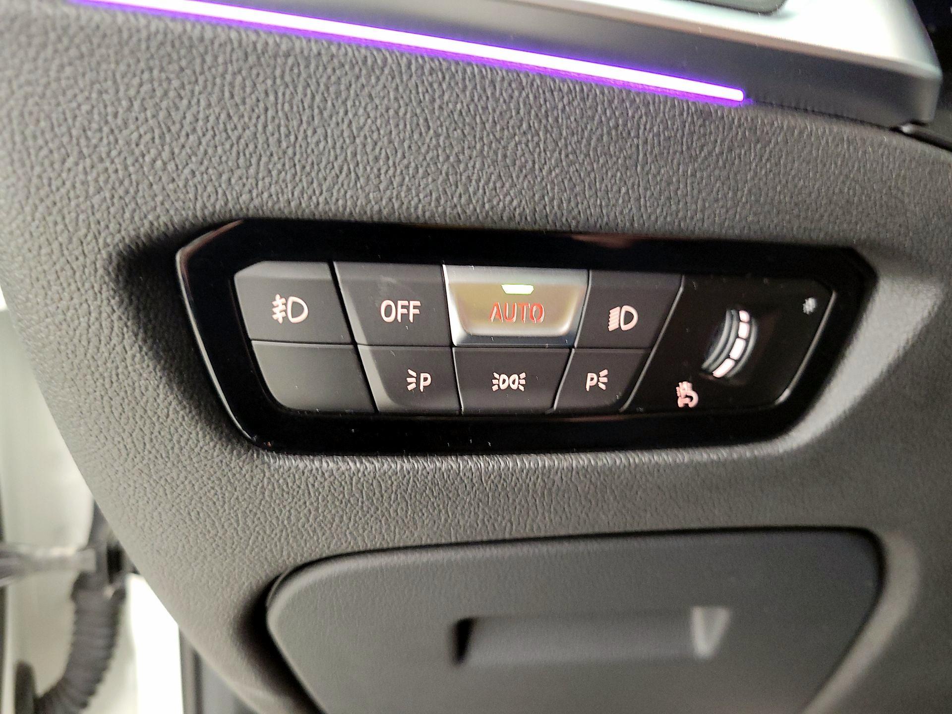 Thumbnail: 2021 BMW 3 Series - 13