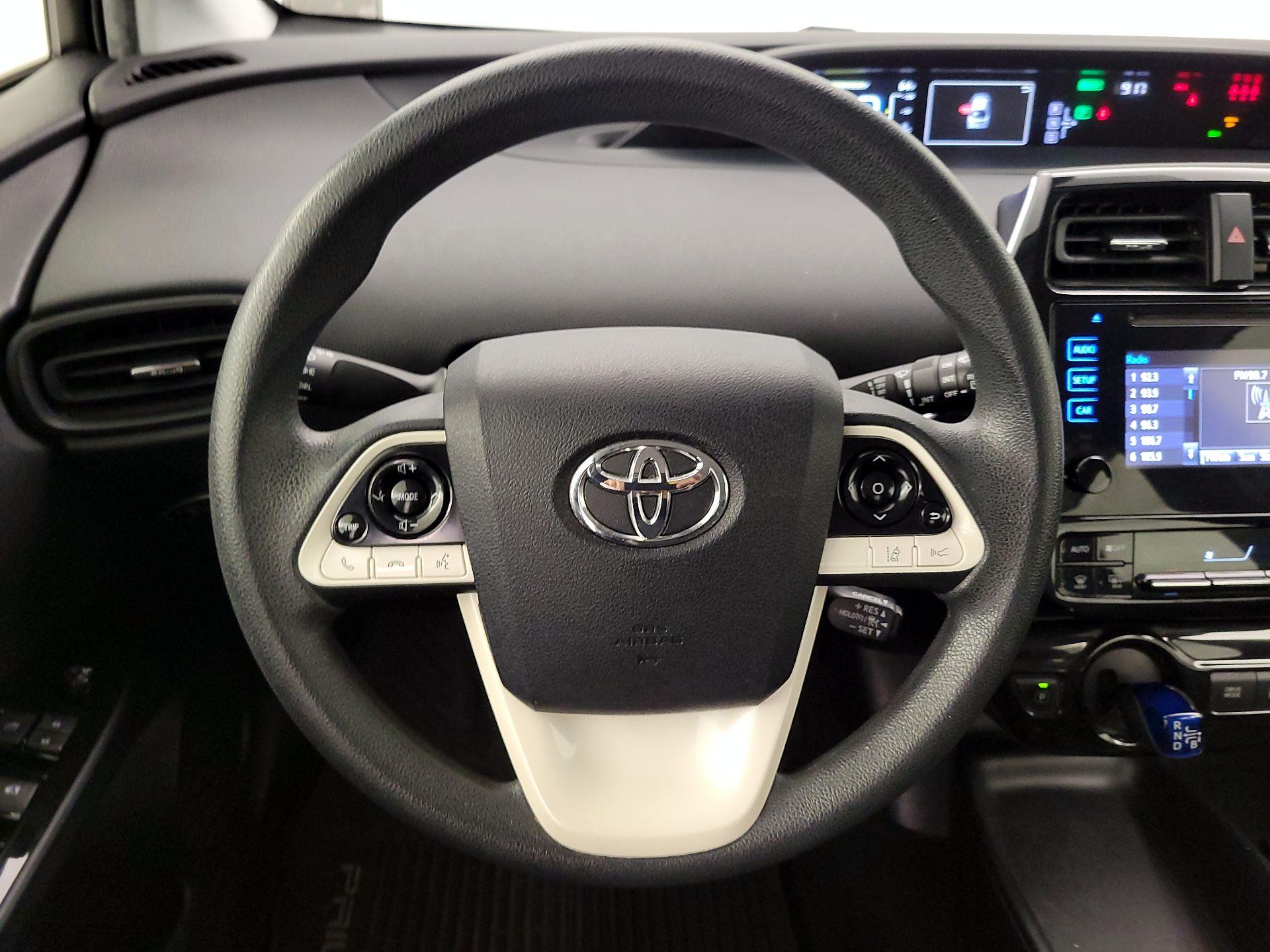 Thumbnail: 2018 Toyota Prius - 10