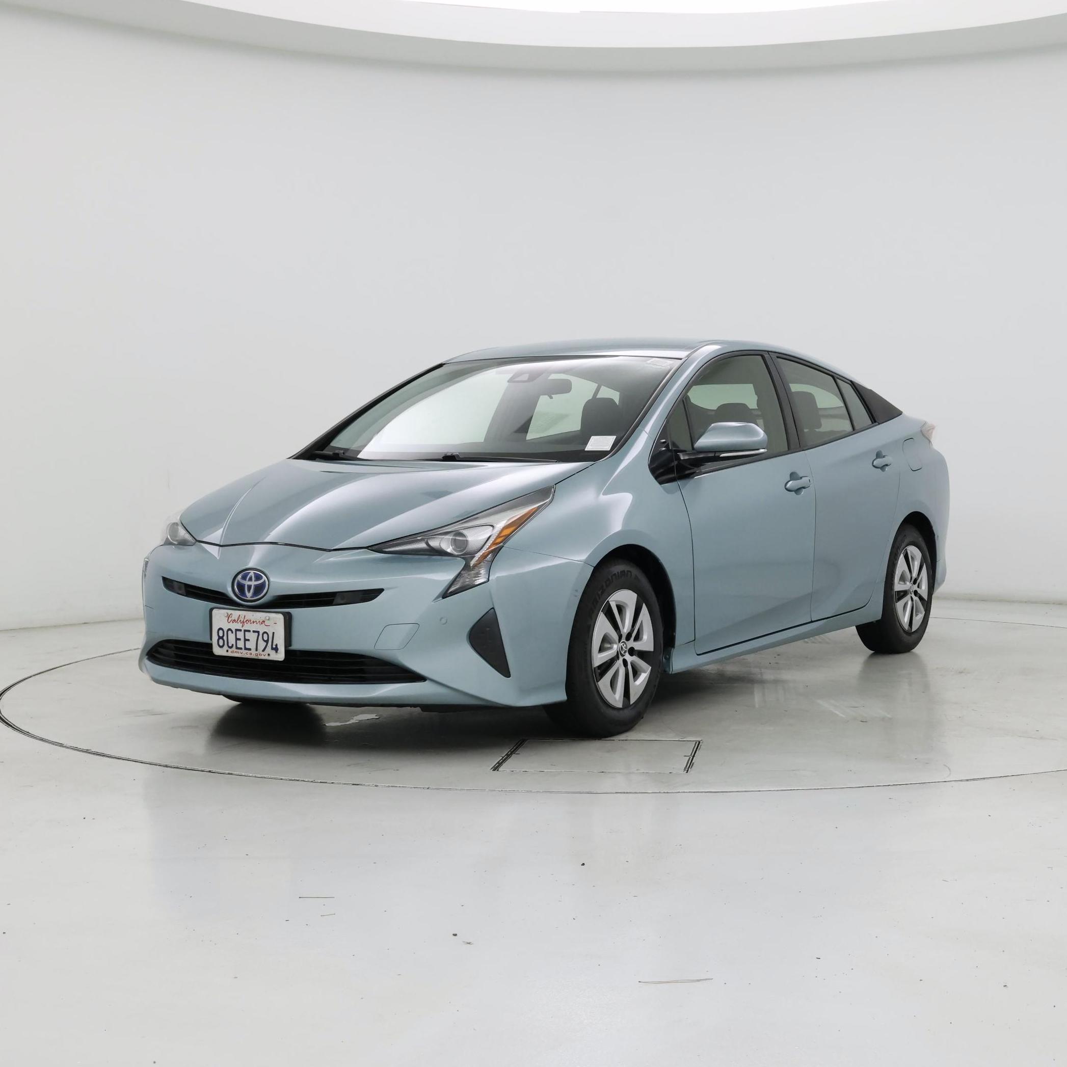 Thumbnail: 2018 Toyota Prius - 4