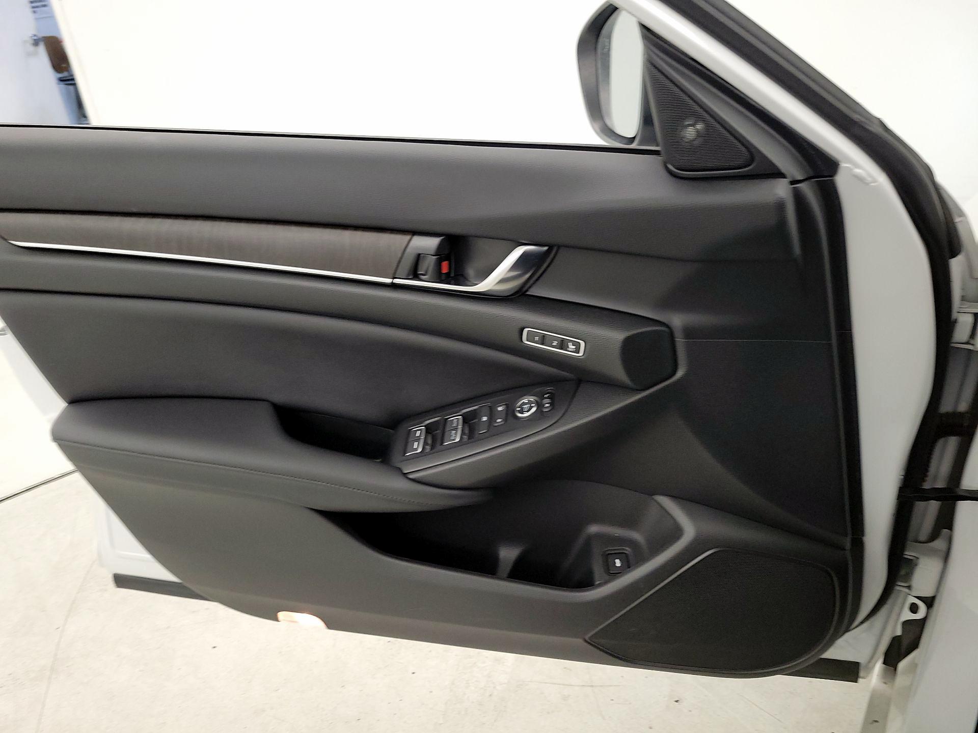 Thumbnail: 2021 Honda Accord - 12