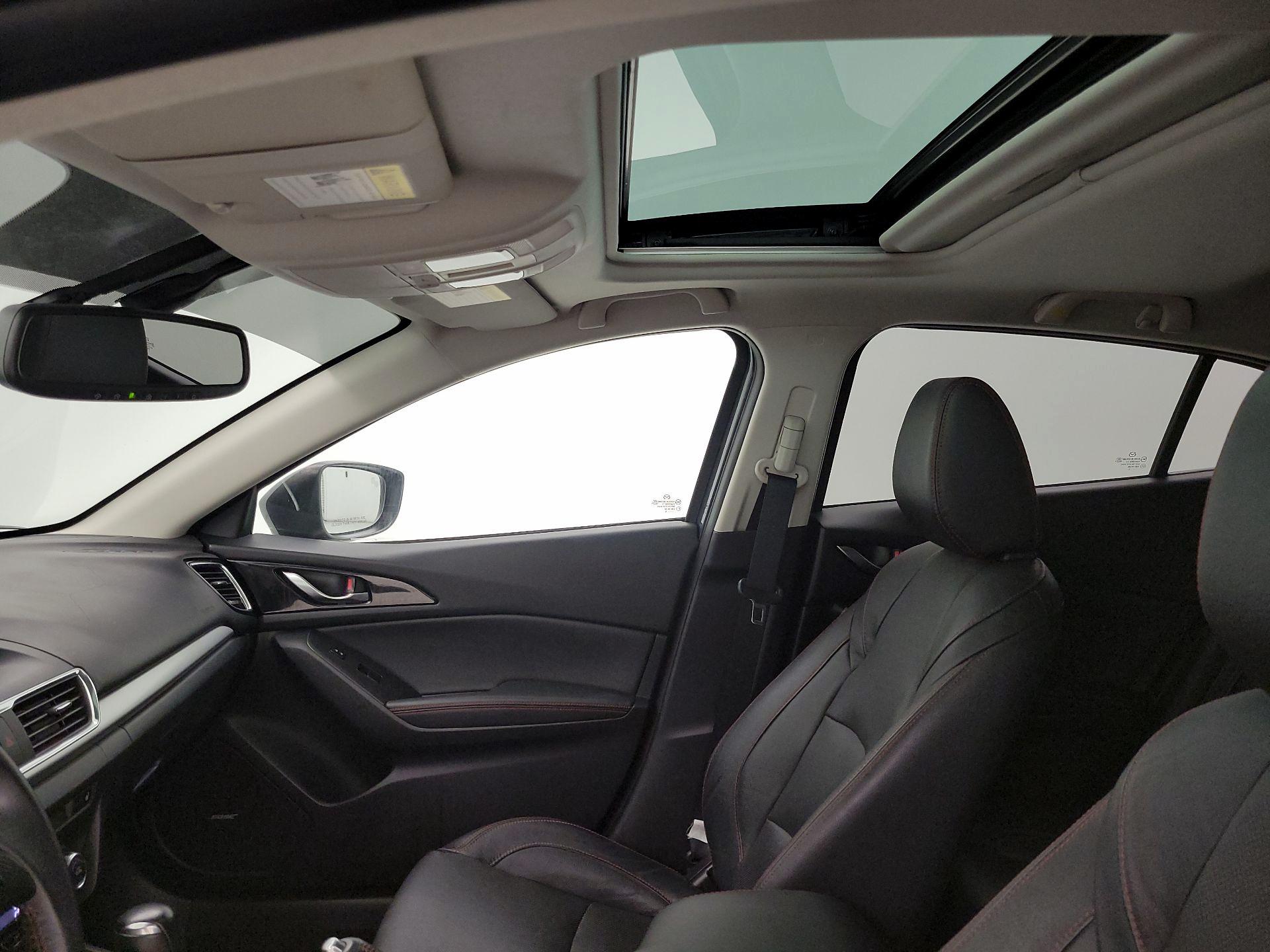 Thumbnail: 2015 Mazda Mazda3 - 20