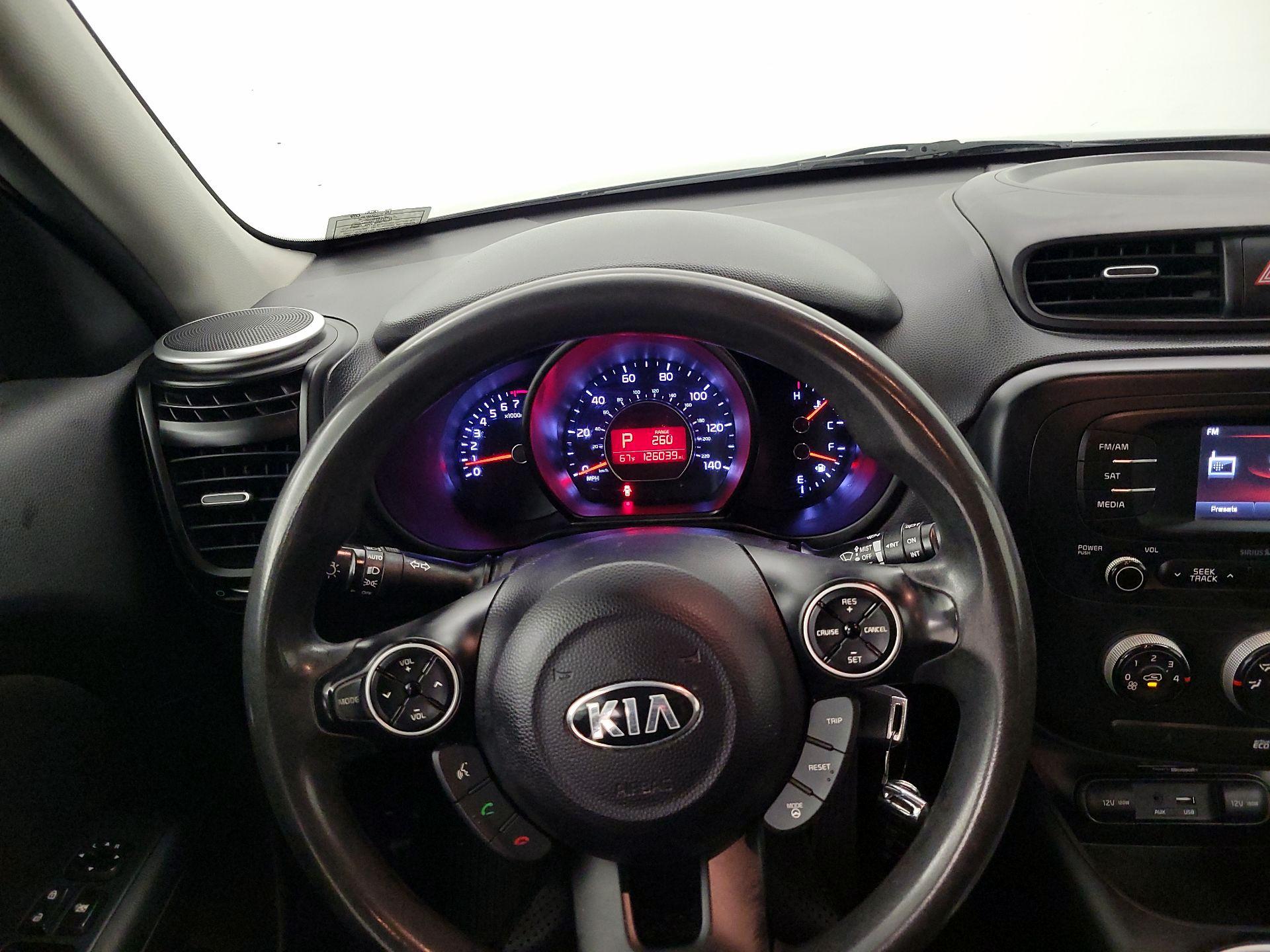 Thumbnail: 2015 Kia Soul - 10