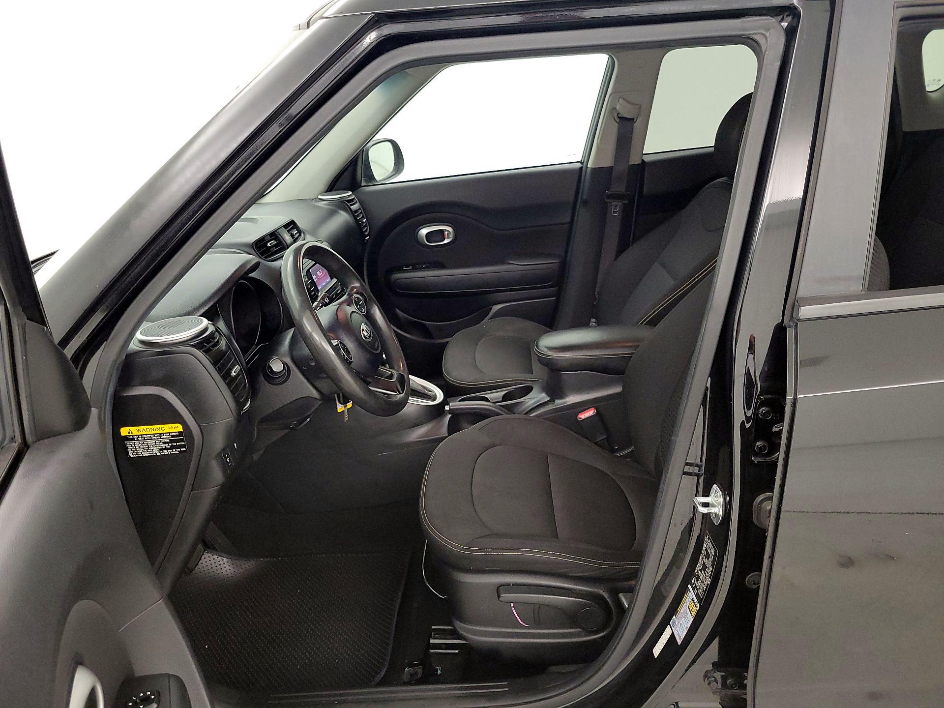 Thumbnail: 2015 Kia Soul - 11