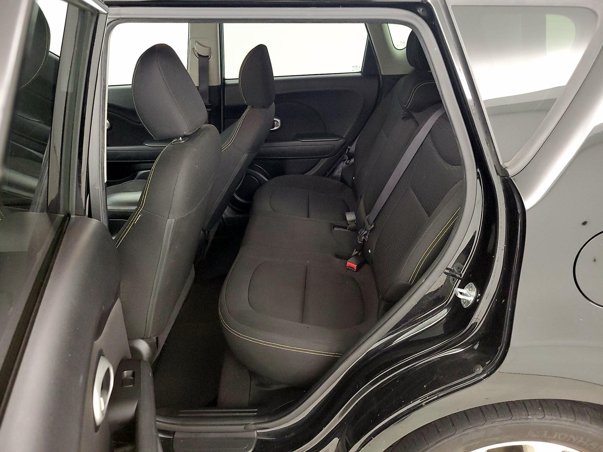 Thumbnail: 2015 Kia Soul - 19